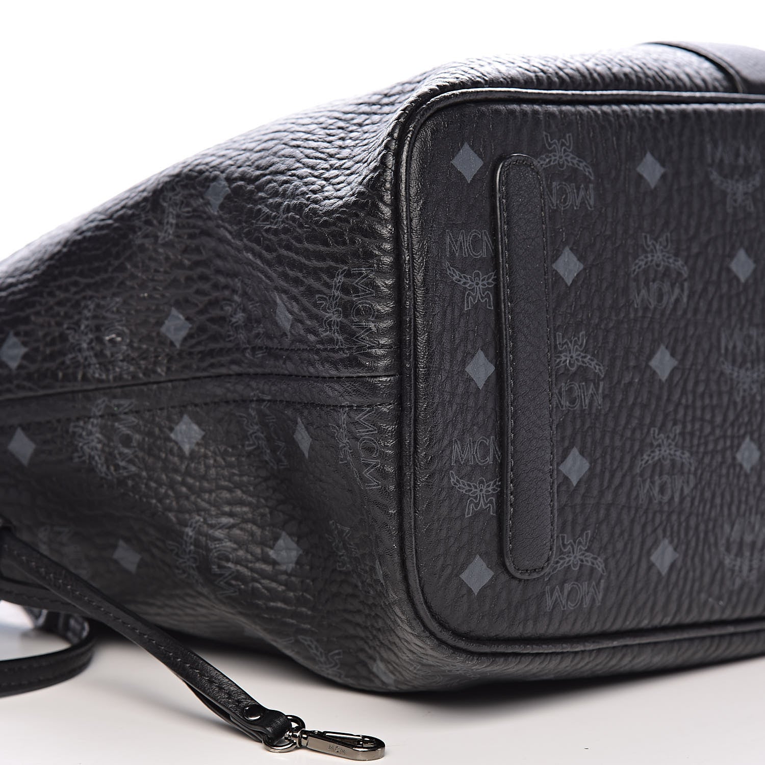 MCM Visetos Medium Liz Reversible Shopper Tote Black 13 of 17