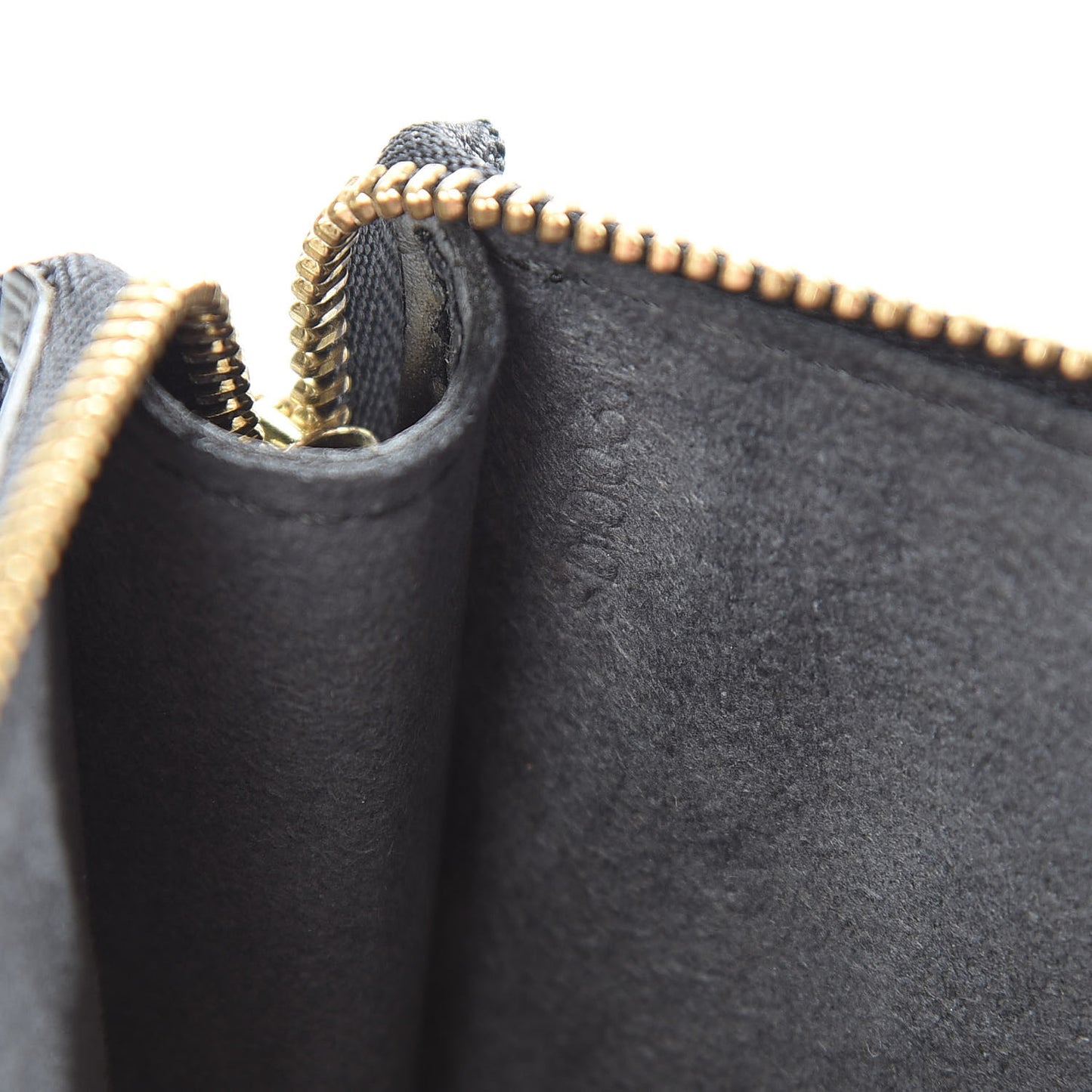 Epi Pochette Accessories 24 Black