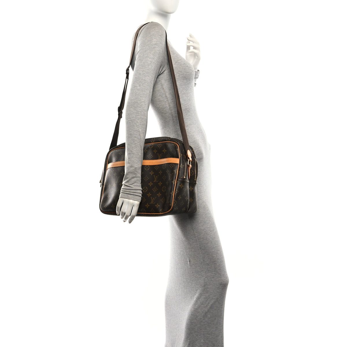 Louis Vuitton Monogram Reporter GM 2 of 11