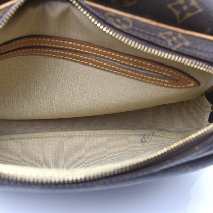 Louis Vuitton Monogram Reporter PM 15 of 17