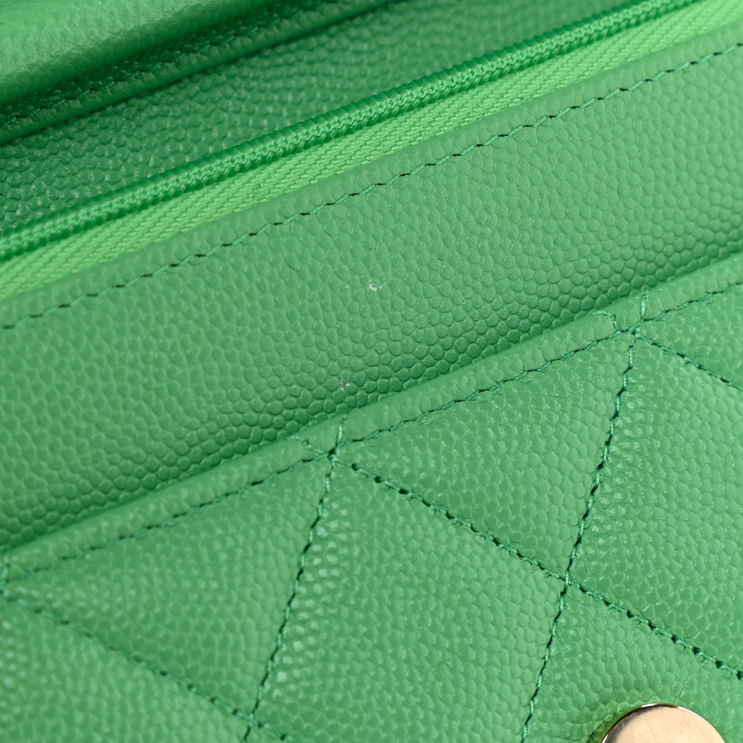 Caviar Quilted Wallet On Chain WOC Light Green