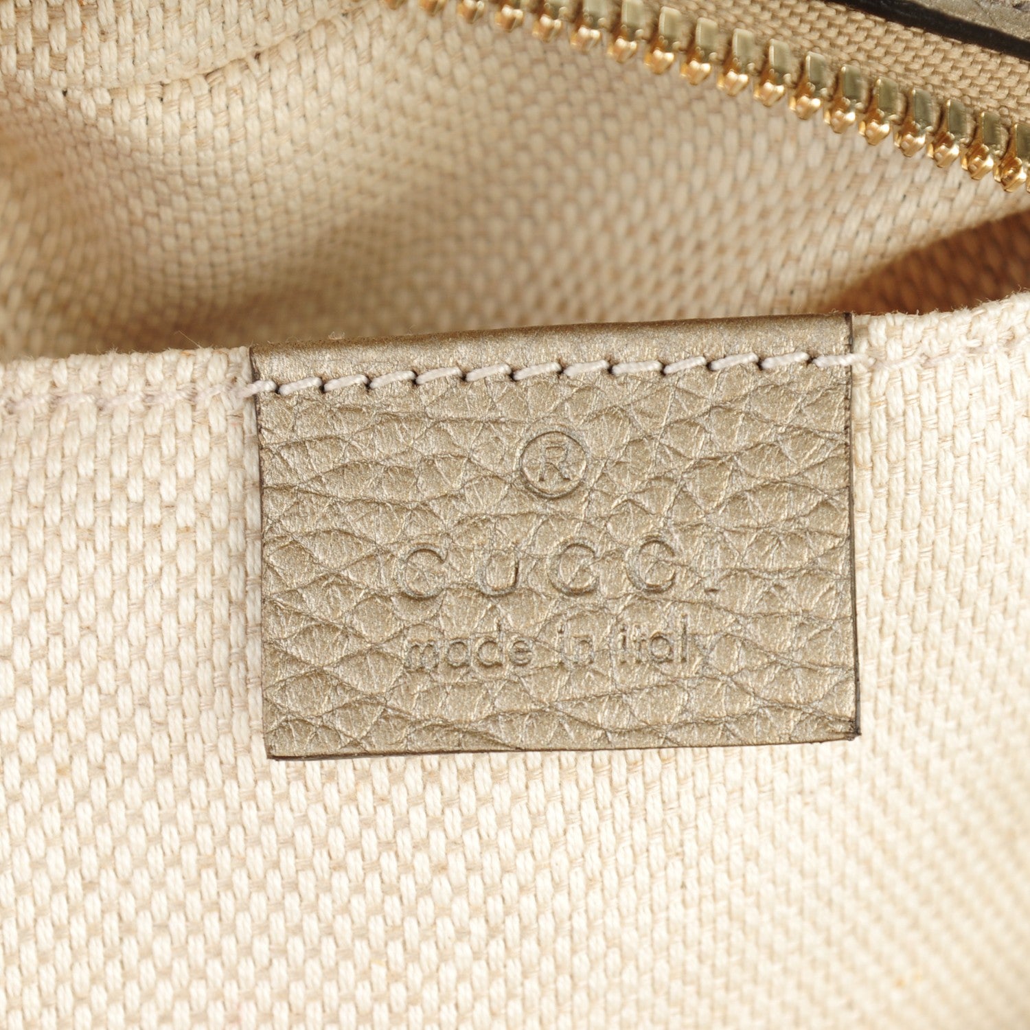 Gucci Metallic Pebbled Calfskin Small Soho Disco Bag Golden Beige 6 of 7