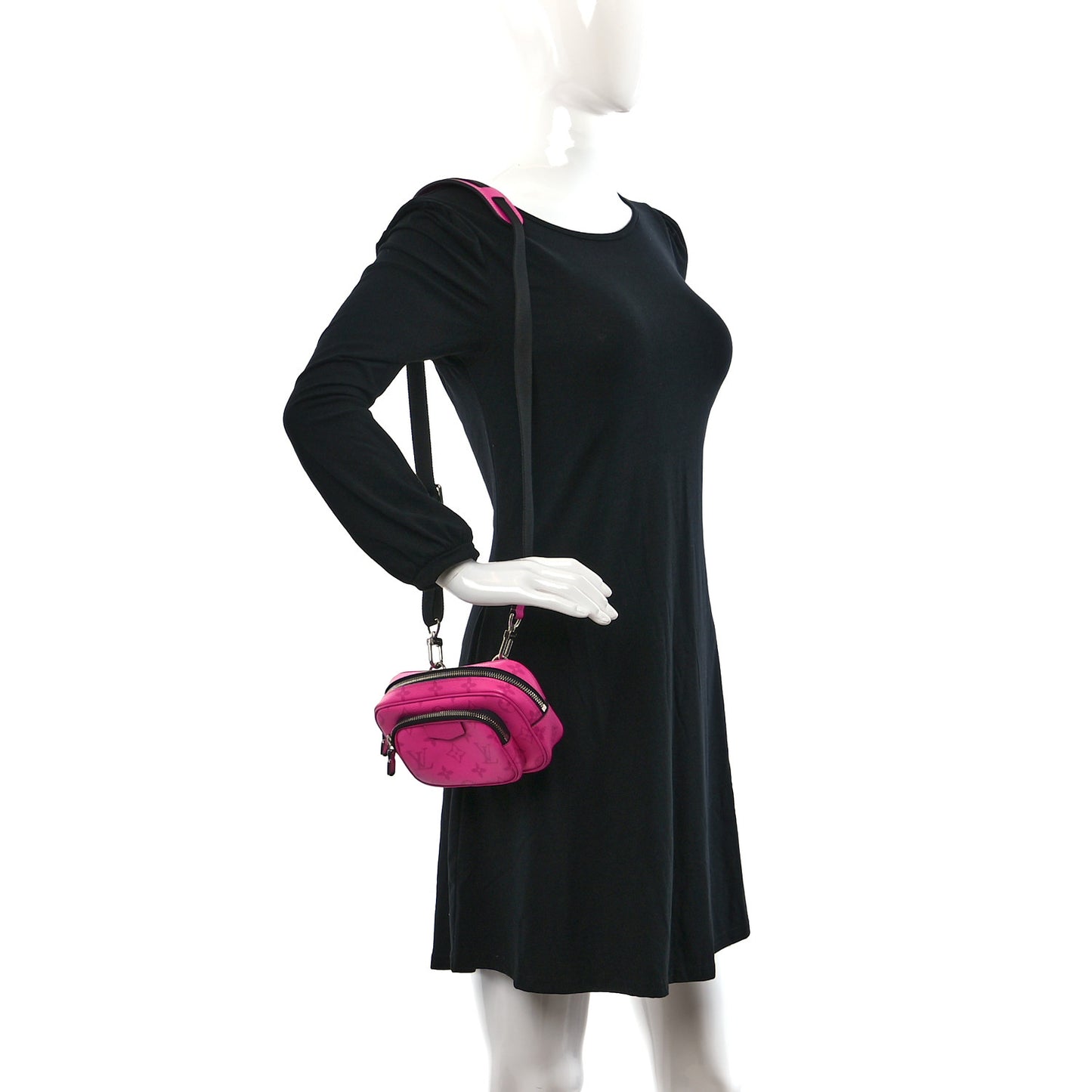Taigarama Outdoor Pouch Fuchsia