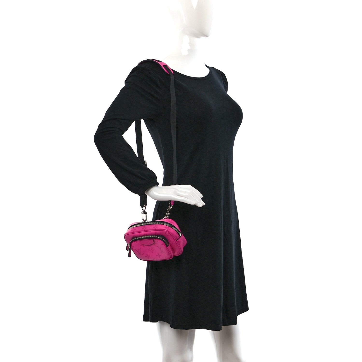 Louis Vuitton Taigarama Outdoor Pouch Fuchsia 2 of 8