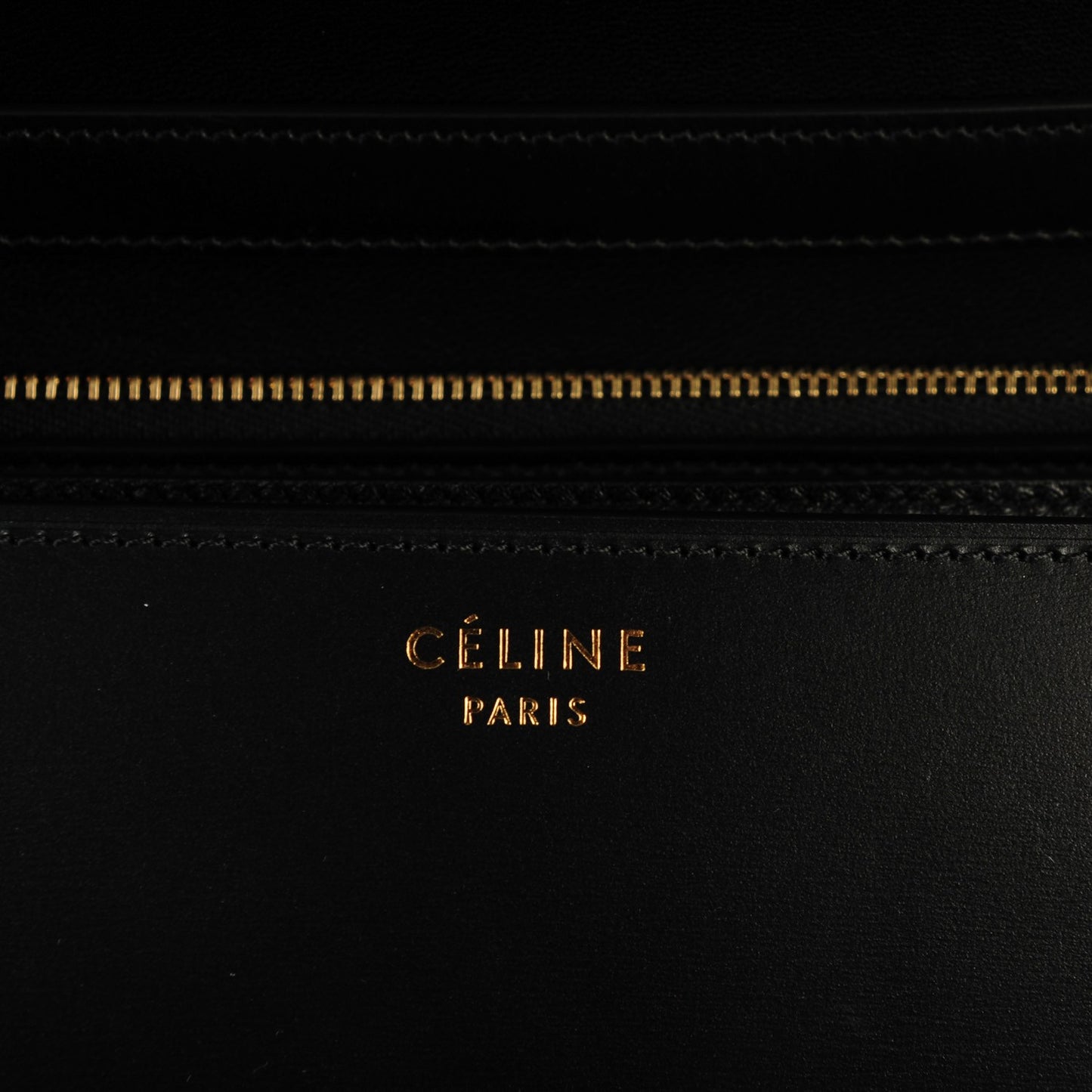 Box Calfskin Medium Classic Box Flap Bag Black