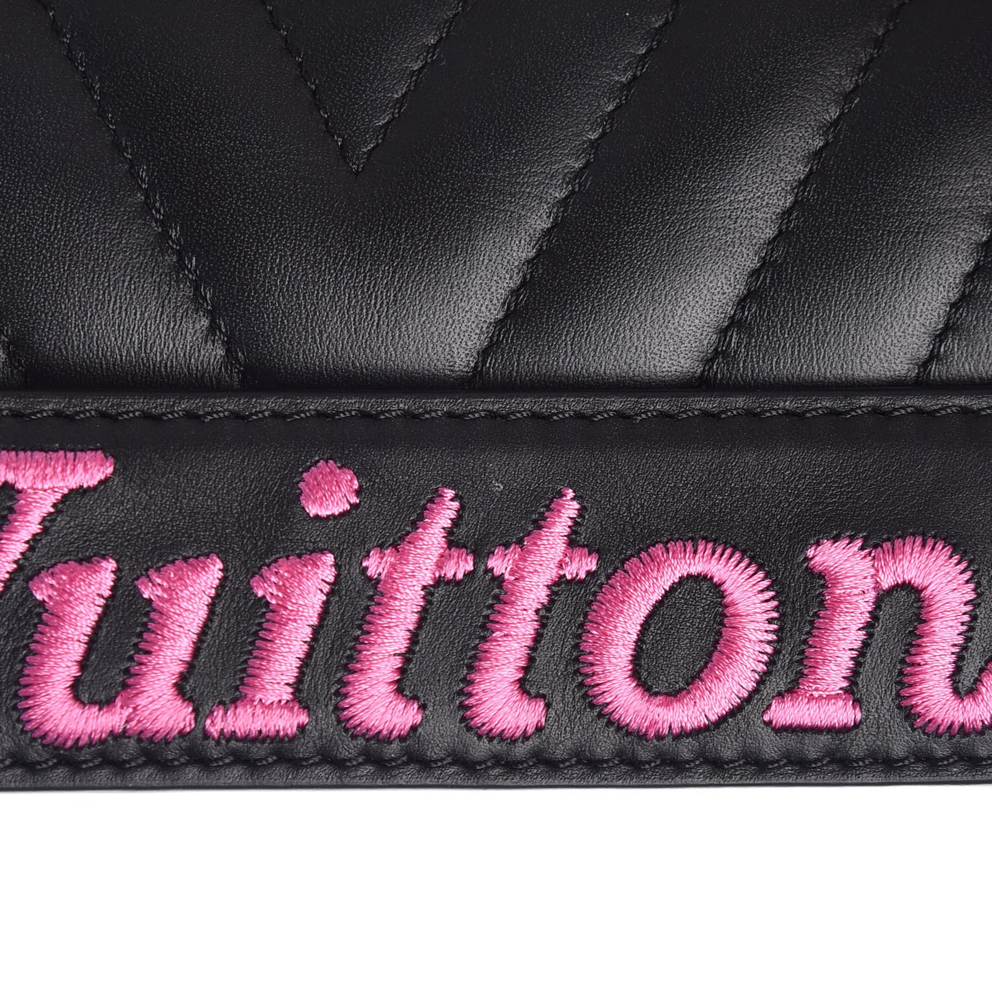 Calfskin Embroidered New Wave Chain MM Black
