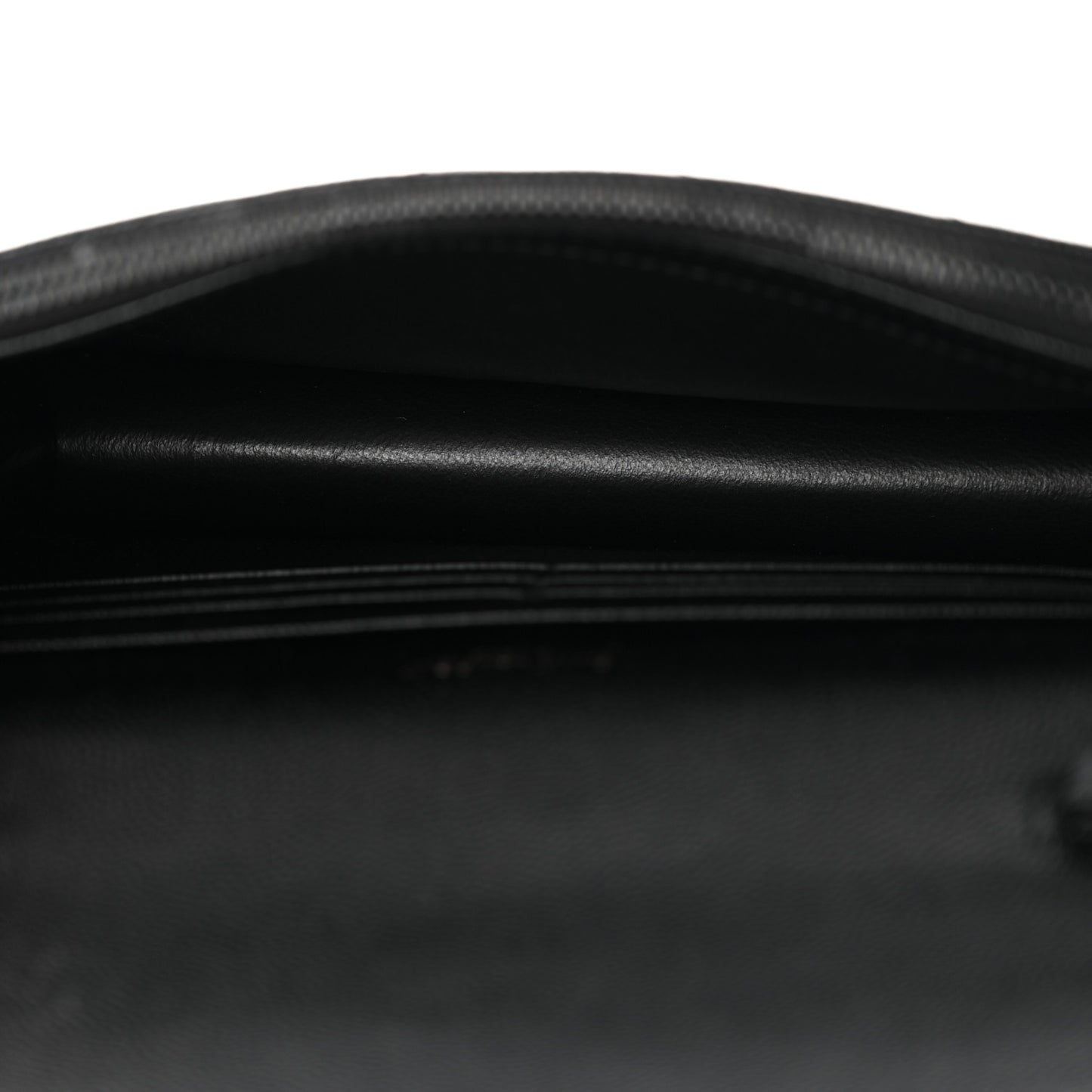 Grain De Poudre Matelasse Chevron Monogram Monochrome Envelope Chain Wallet Black