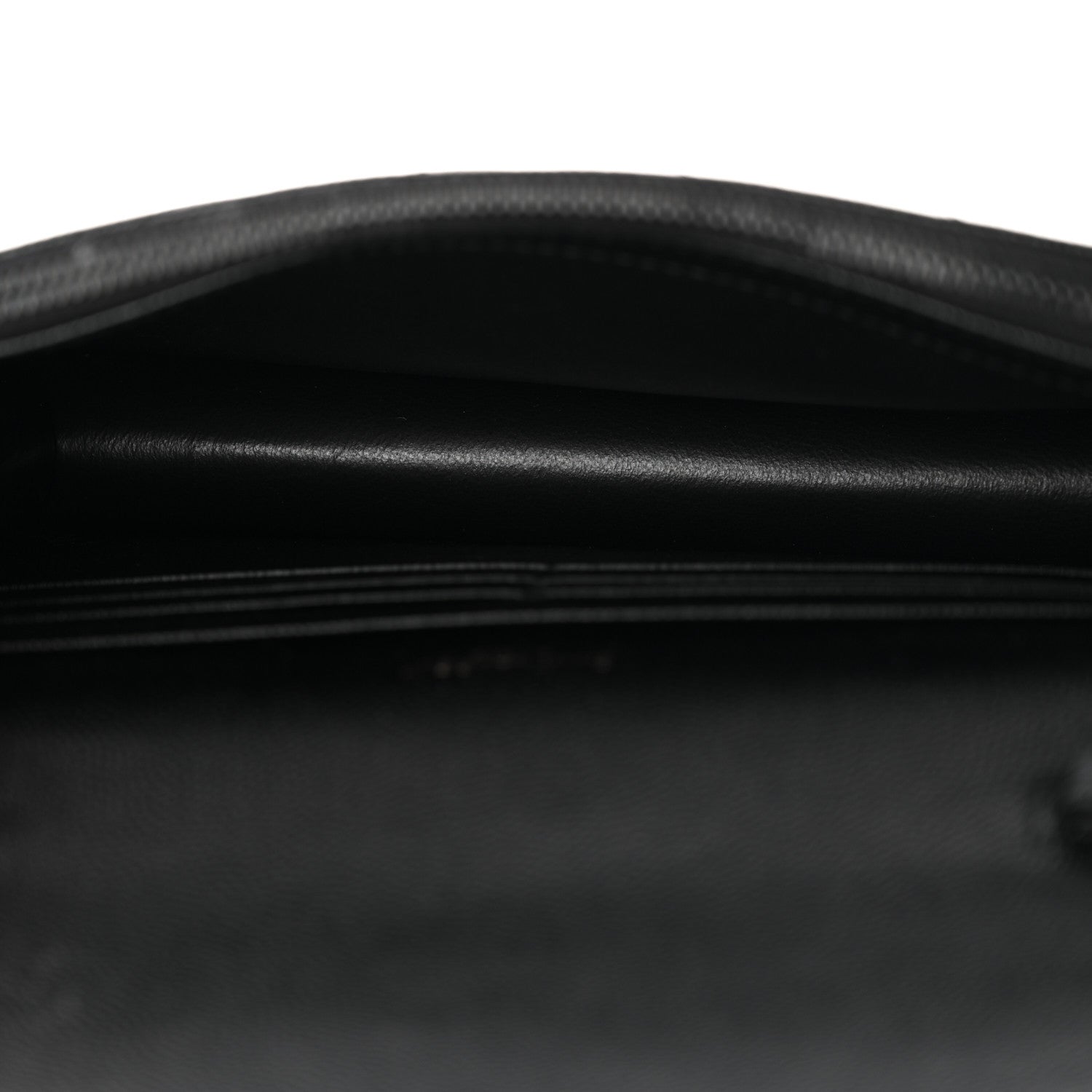Saint Laurent Grain De Poudre Matelasse Chevron Monogram Monochrome Envelope Chain Wallet Black 5 of 13