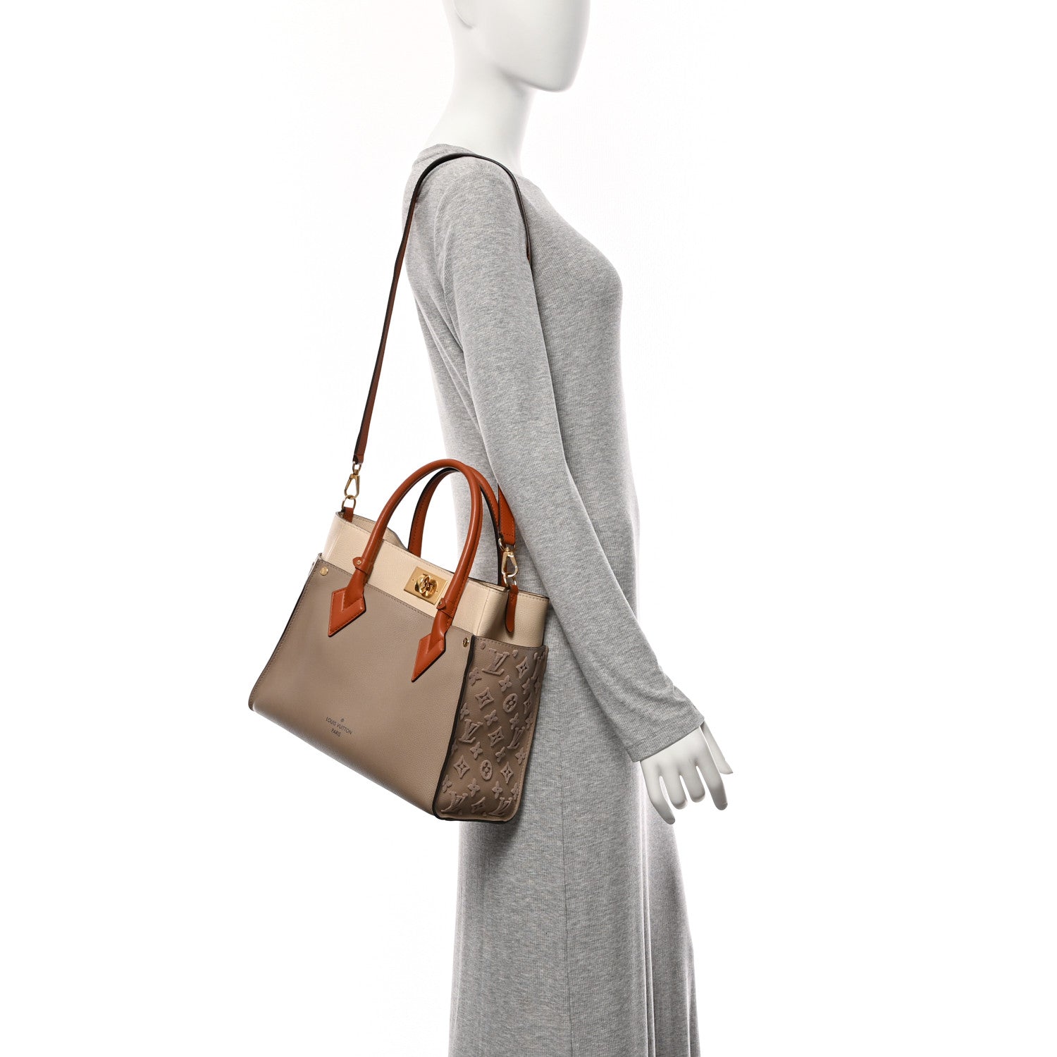 Louis Vuitton Calfskin Monogram Tufting On My Side Galet 2 of 9