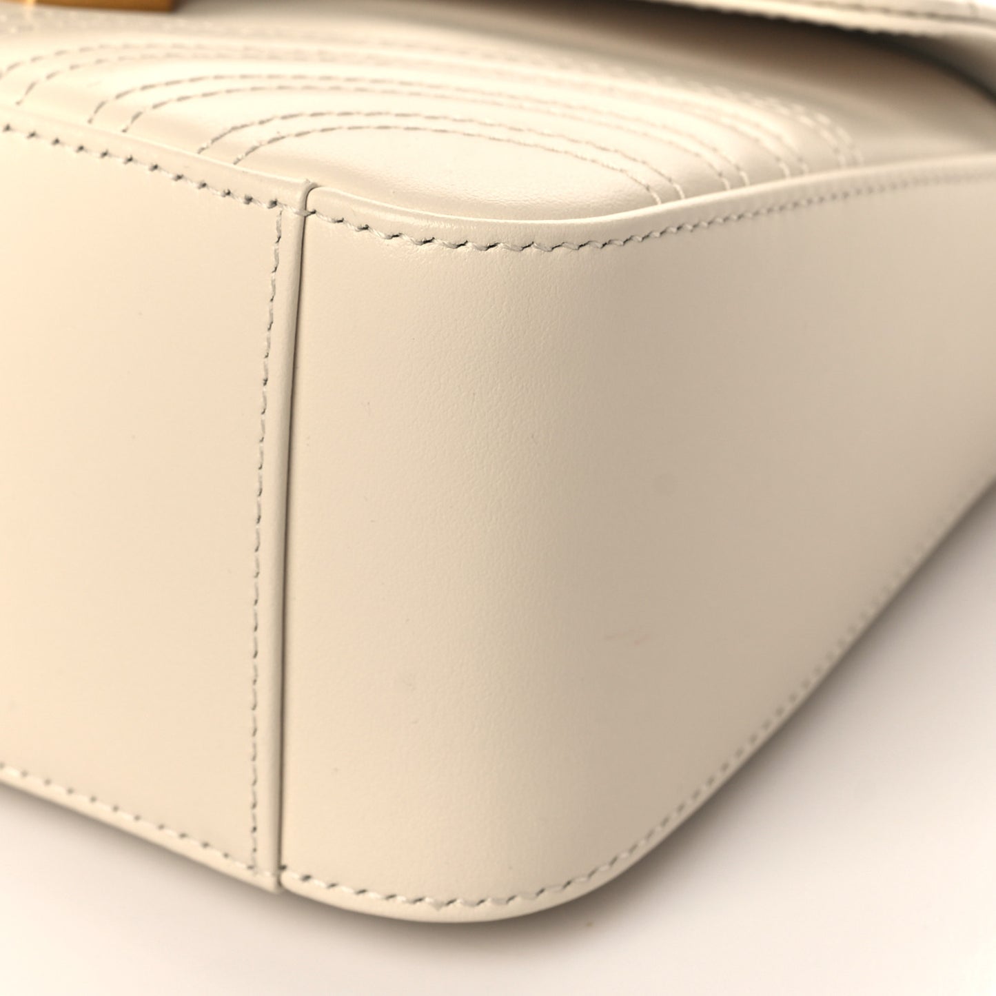 Calfskin Matelasse Mini GG Marmont Top Handle Shoulder Bag White