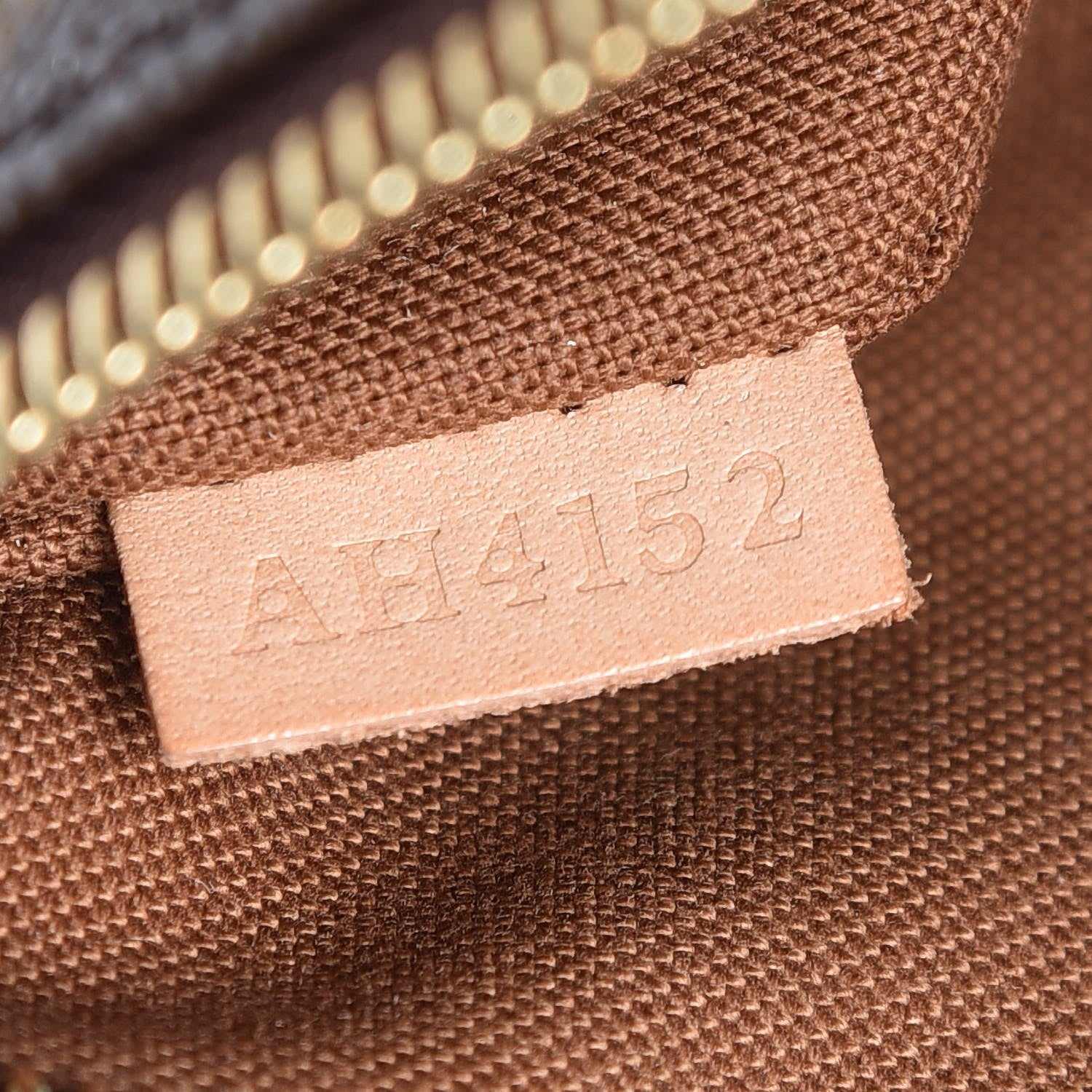 Louis Vuitton Monogram Pochette Valmy 7 of 8