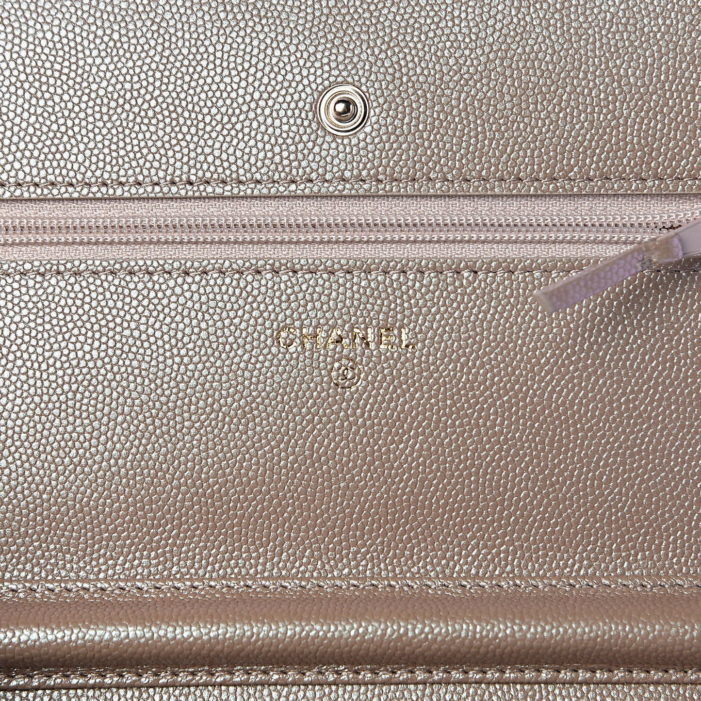 Iridescent Caviar Quilted Wallet On Chain WOC Beige