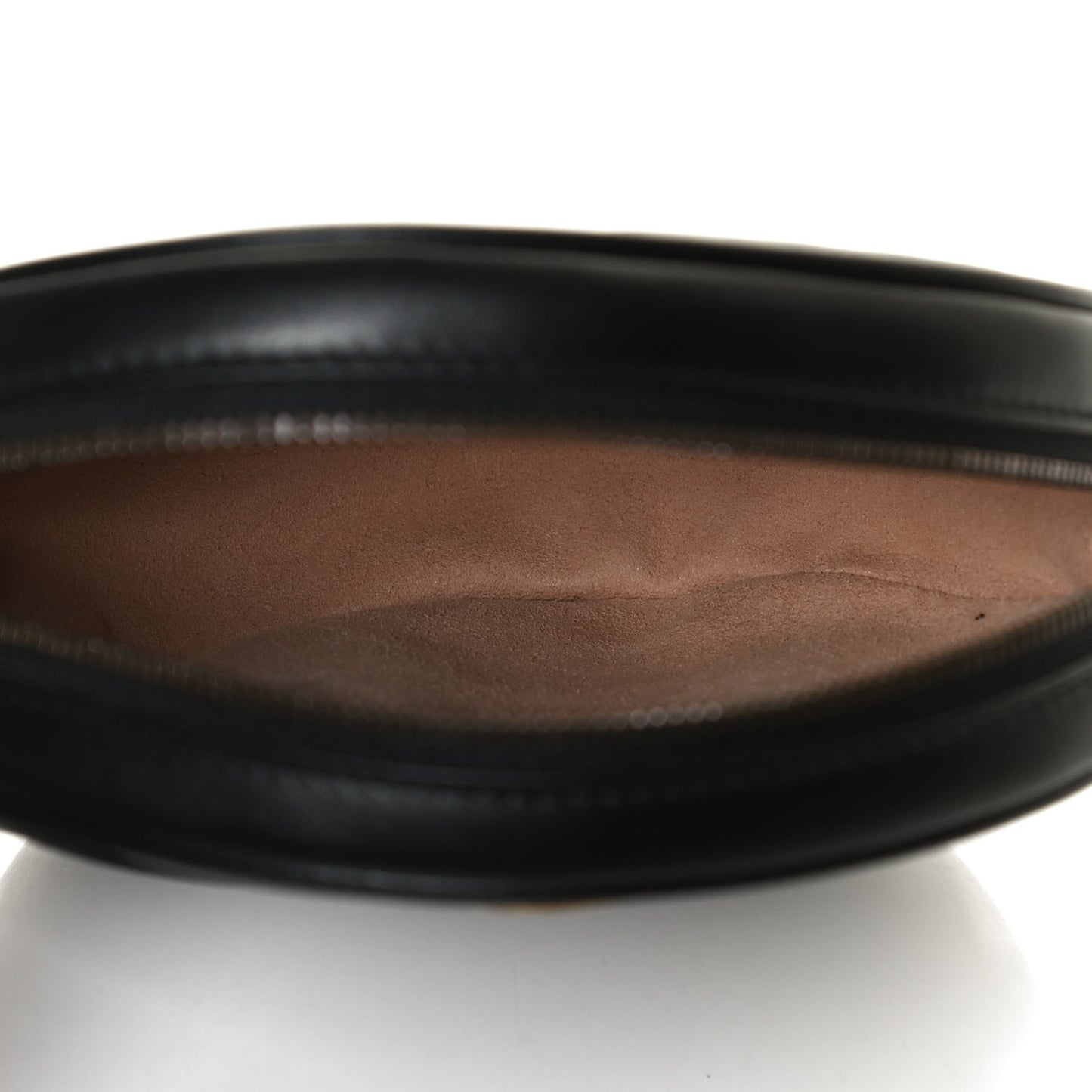 Calfskin Matelasse GG Marmont Round Wrist Wallet Black