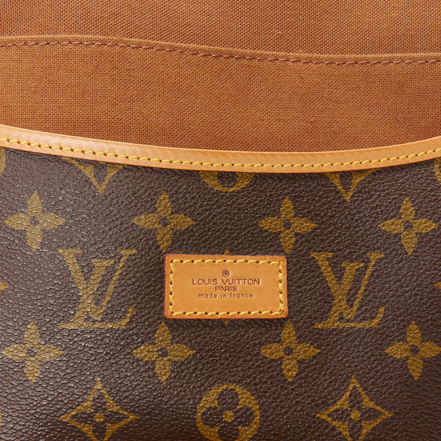 Monogram Saumur 35