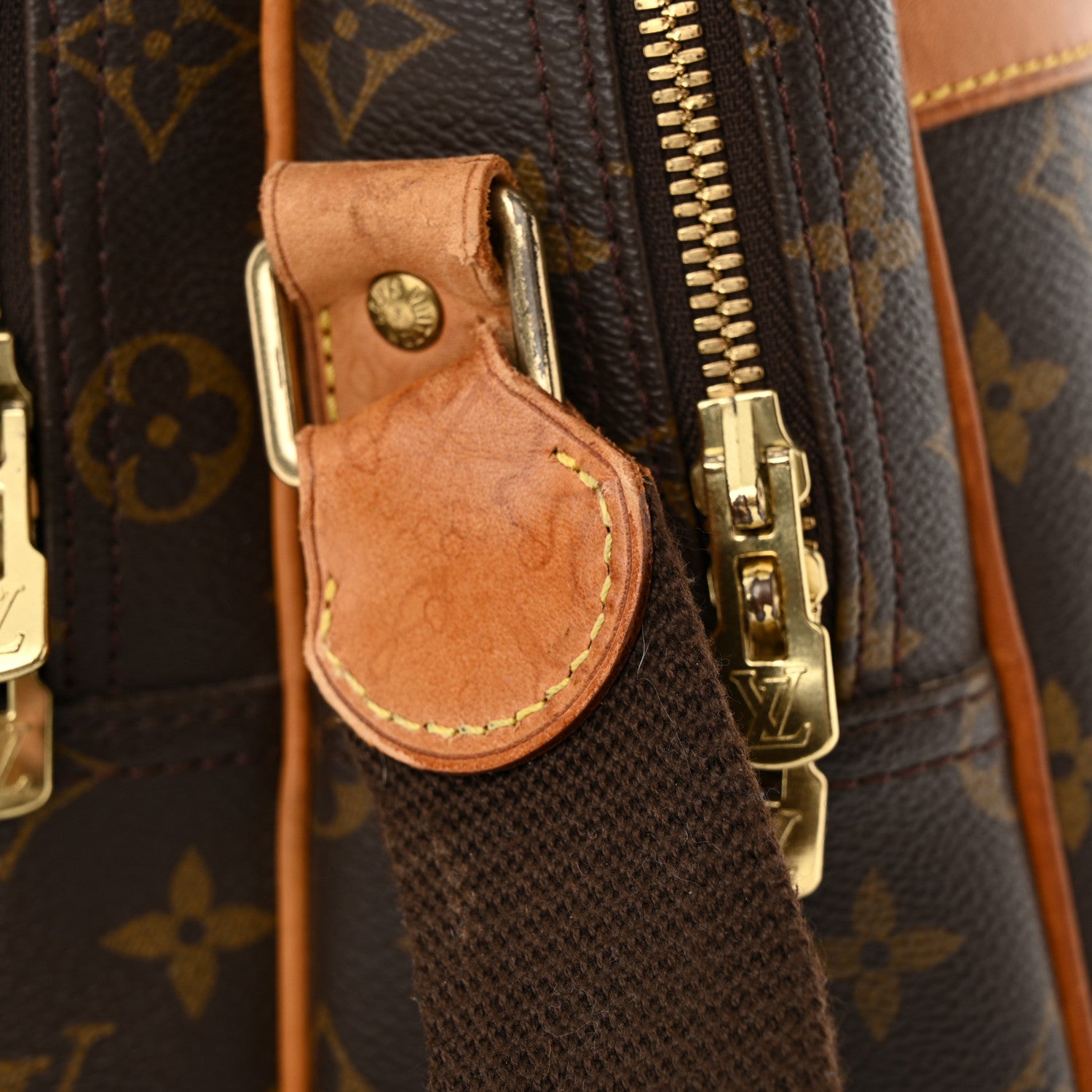 Louis Vuitton Monogram Reporter GM 17 of 17