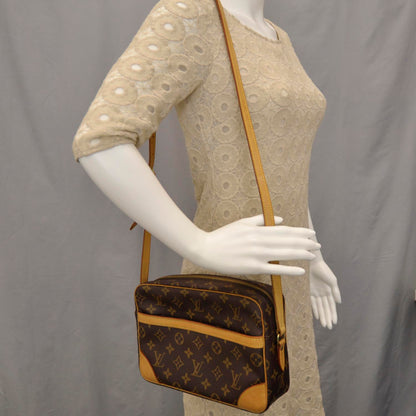 Louis Vuitton Monogram Trocadero 27 2 of 9