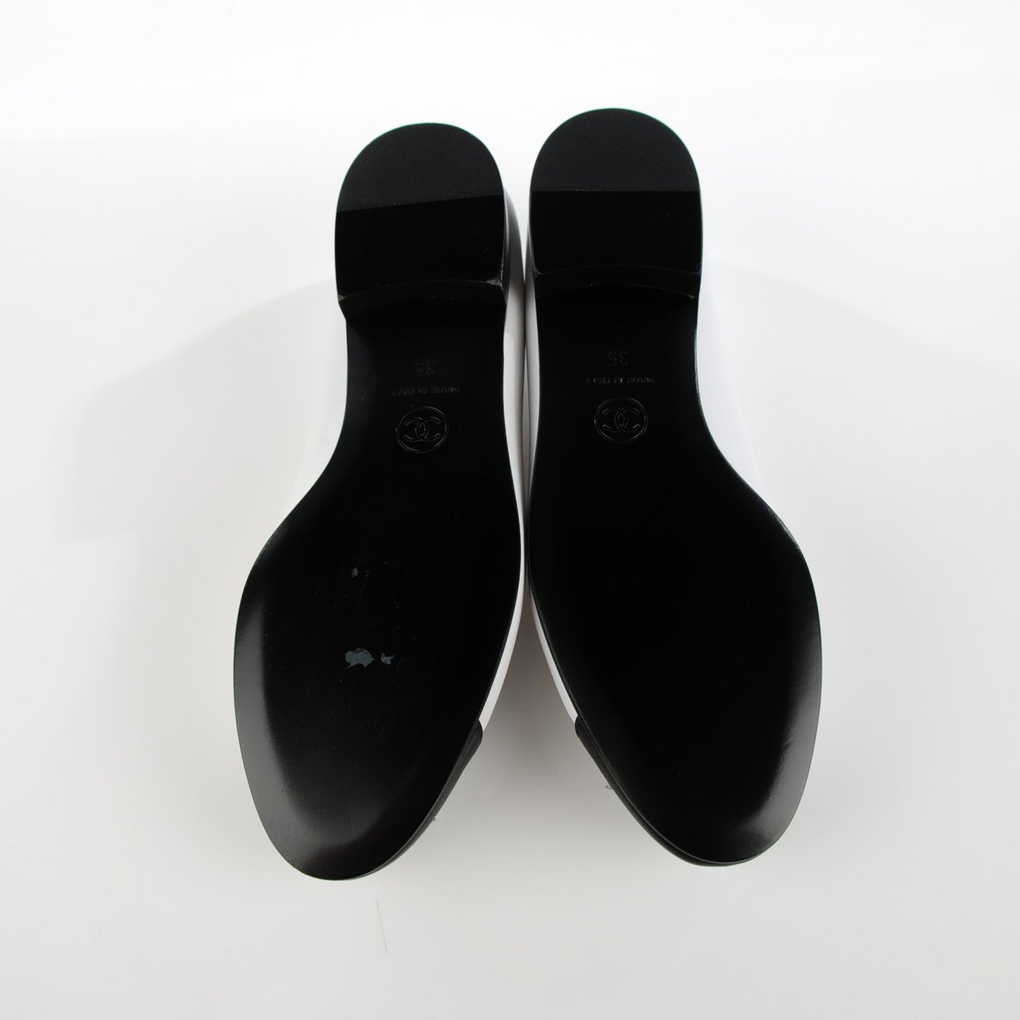 Lambskin CC Cap Toe Ballerina Flats 35 White Black