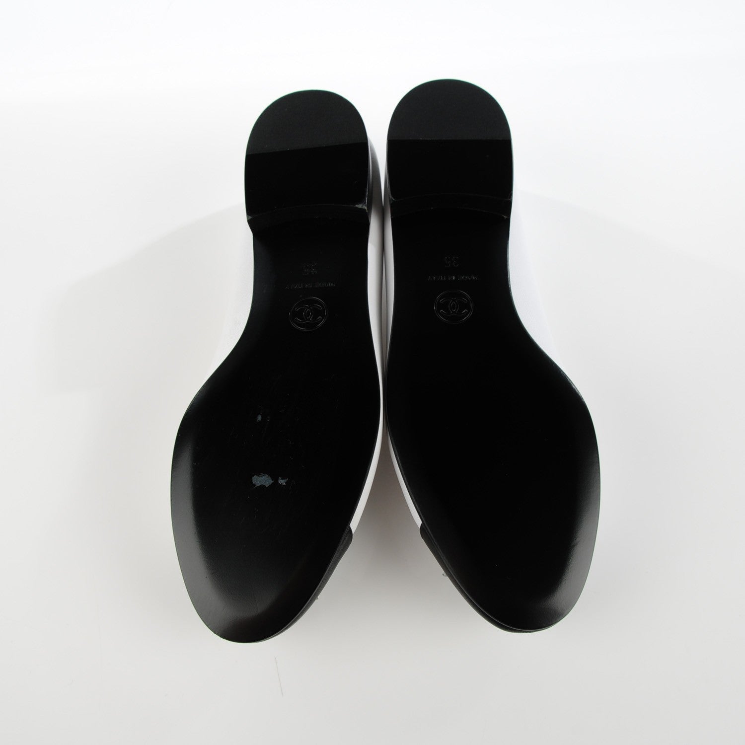 Chanel Lambskin CC Cap Toe Ballerina Flats 35 White Black 6 of 9