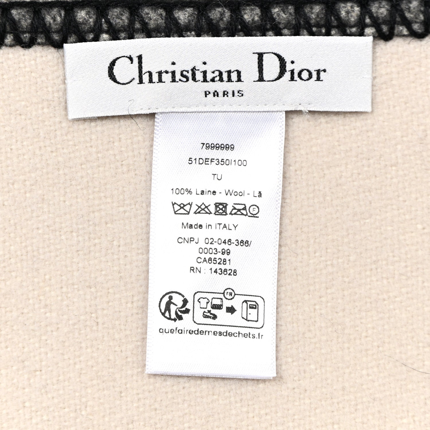 Christian Dior Cruise 2025 Scotland Throw Blanket Black White 3 of 4