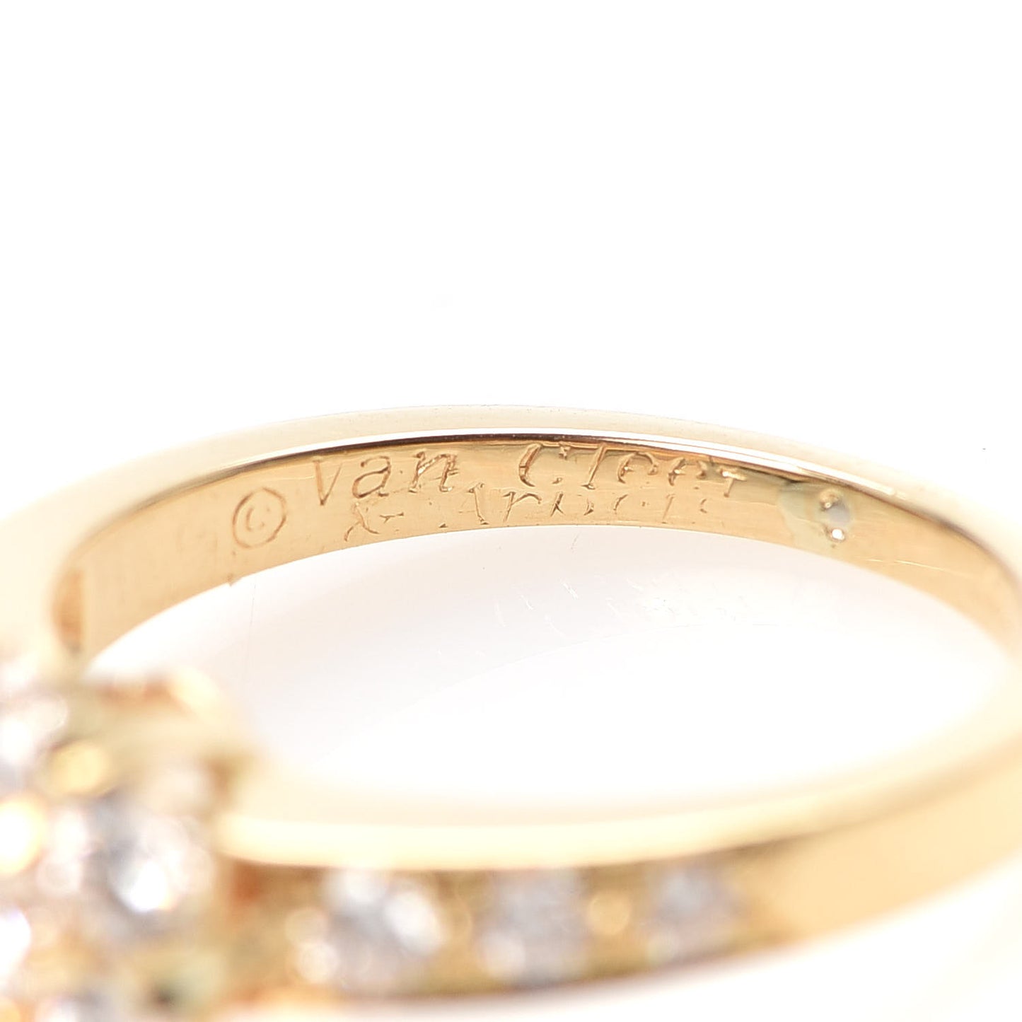 18K Yellow Gold Diamond Fleurette One-Row Ring 54 7