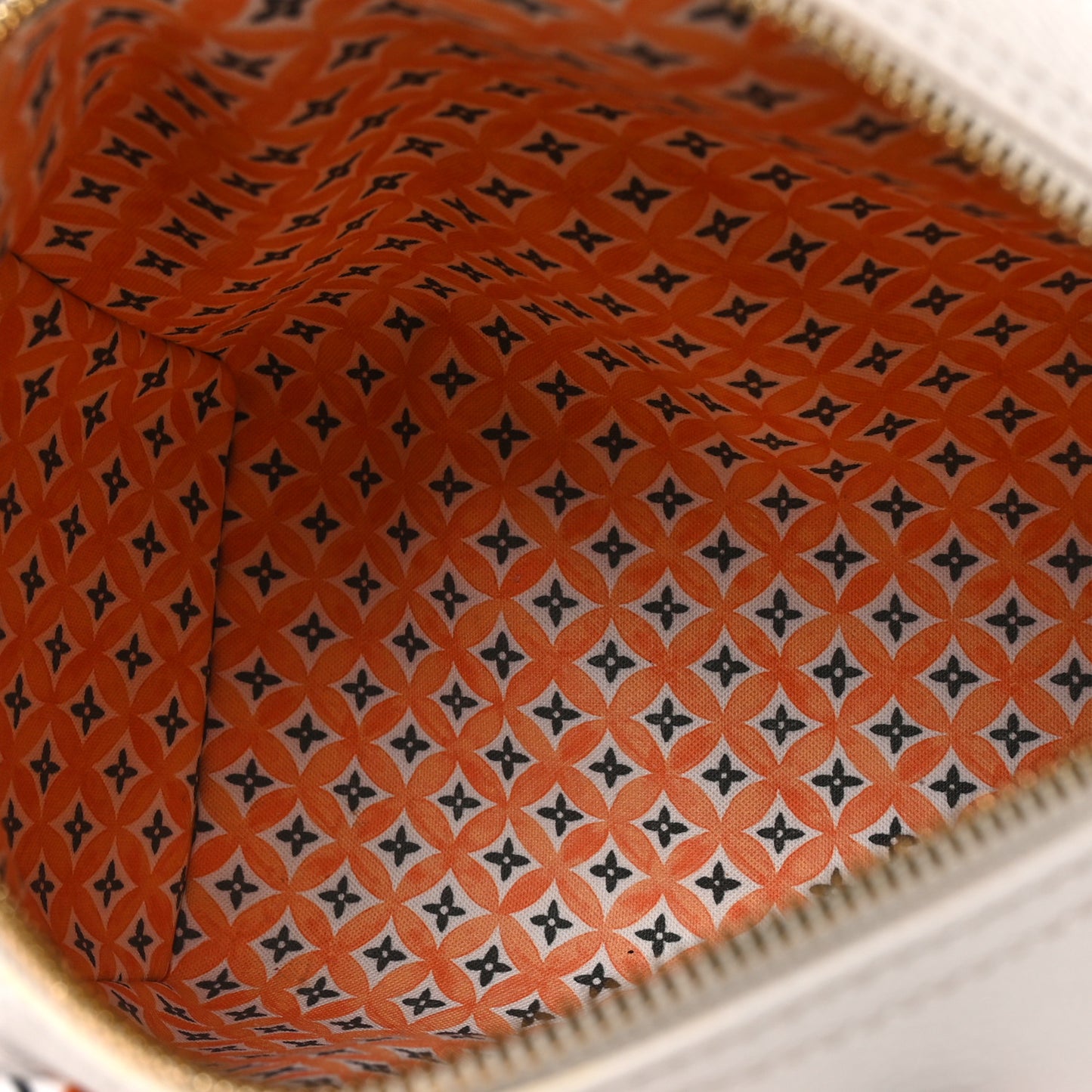 LOUIS VUITTON Monogram Giant By The Pool 2.0 Speedy Bandouliere 25 Apricot
