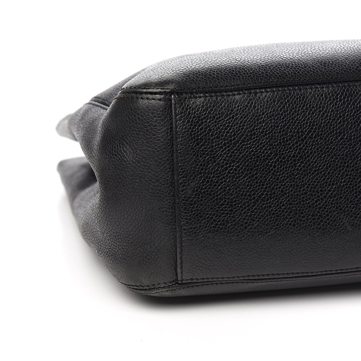 Caviar CC Shoulder Bag Black