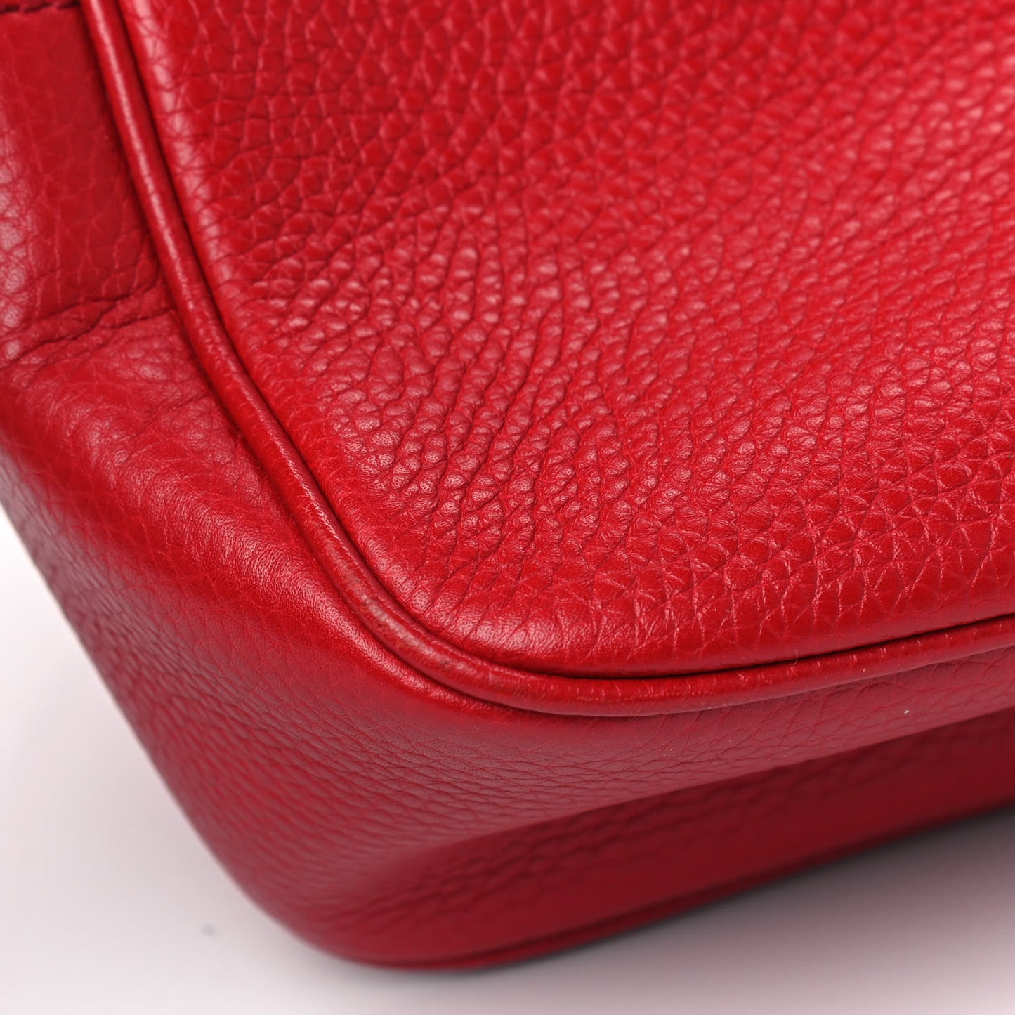 Pebbled Calfskin Small Soho Disco Bag Tabasco Red