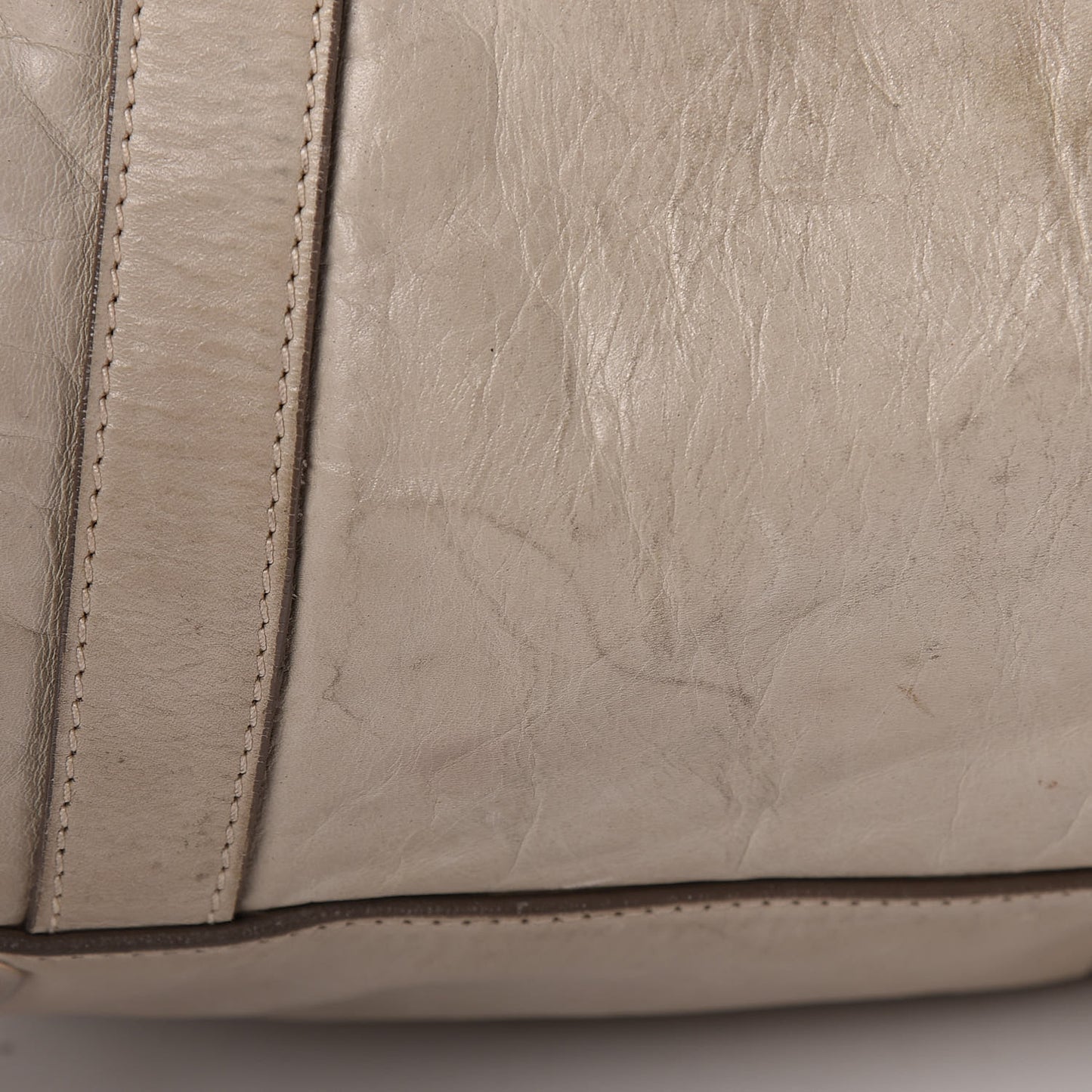 Vitello Shine Tote Ivory