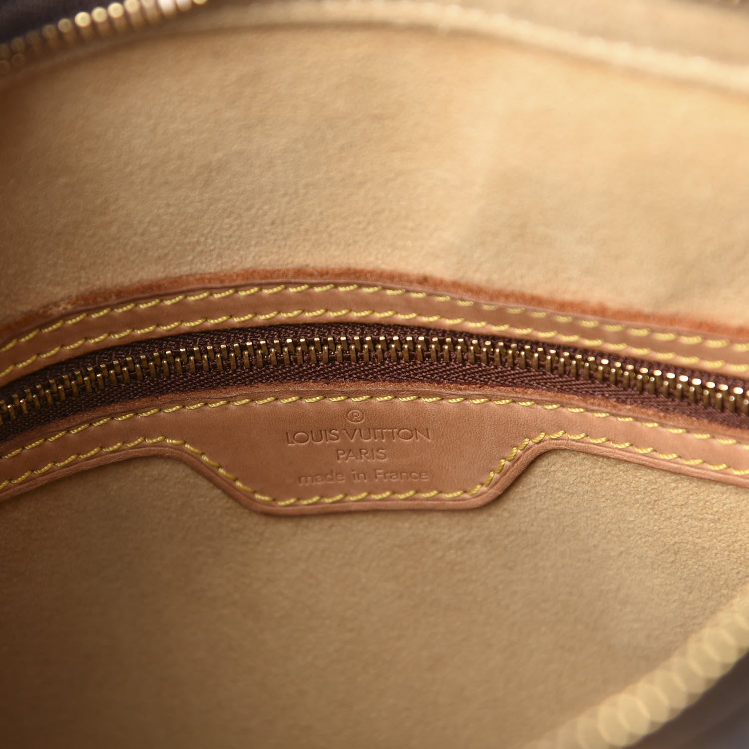 Louis Vuitton Monogram Looping GM 8 of 11