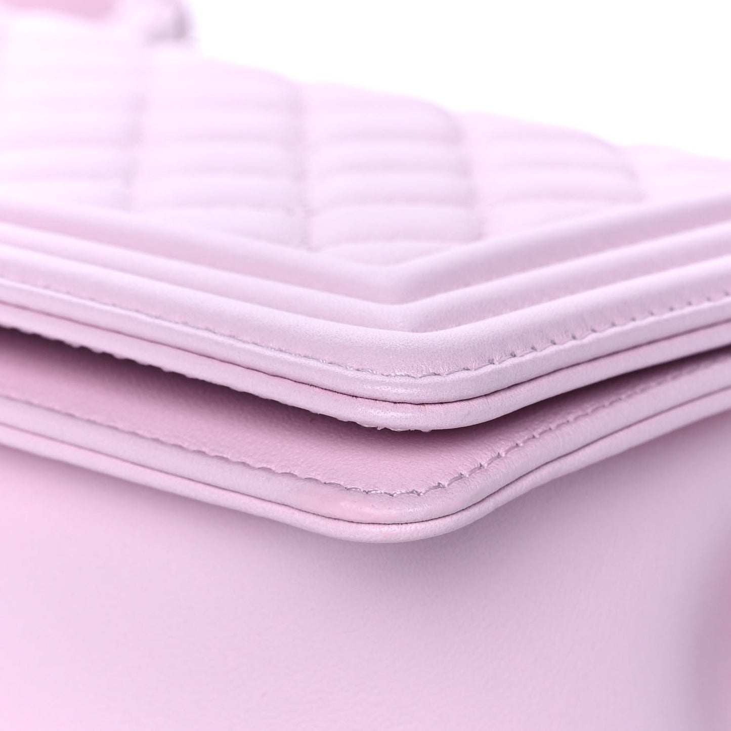 Lambskin Quilted Medium Boy Flap Light Pink