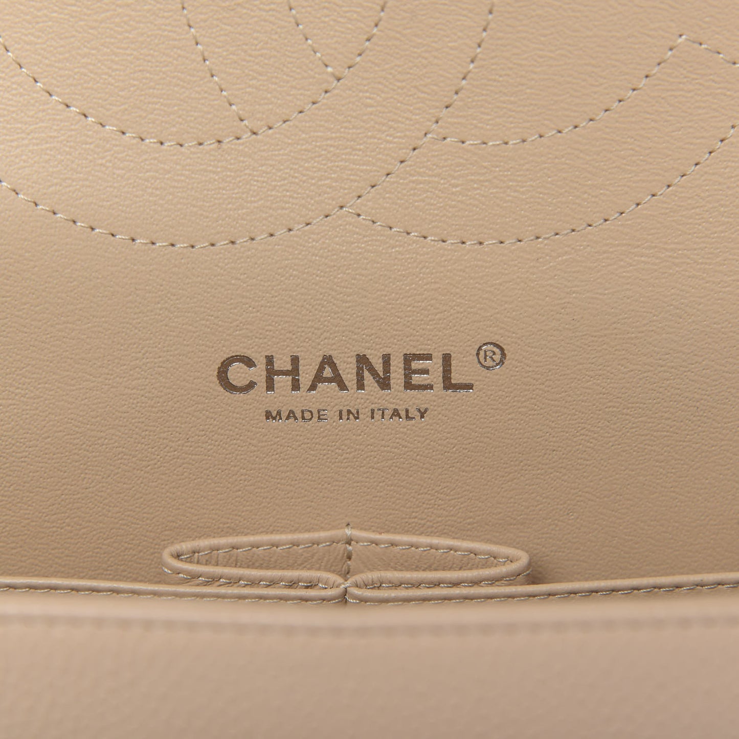 Caviar Quilted Jumbo Double Flap Beige Clair