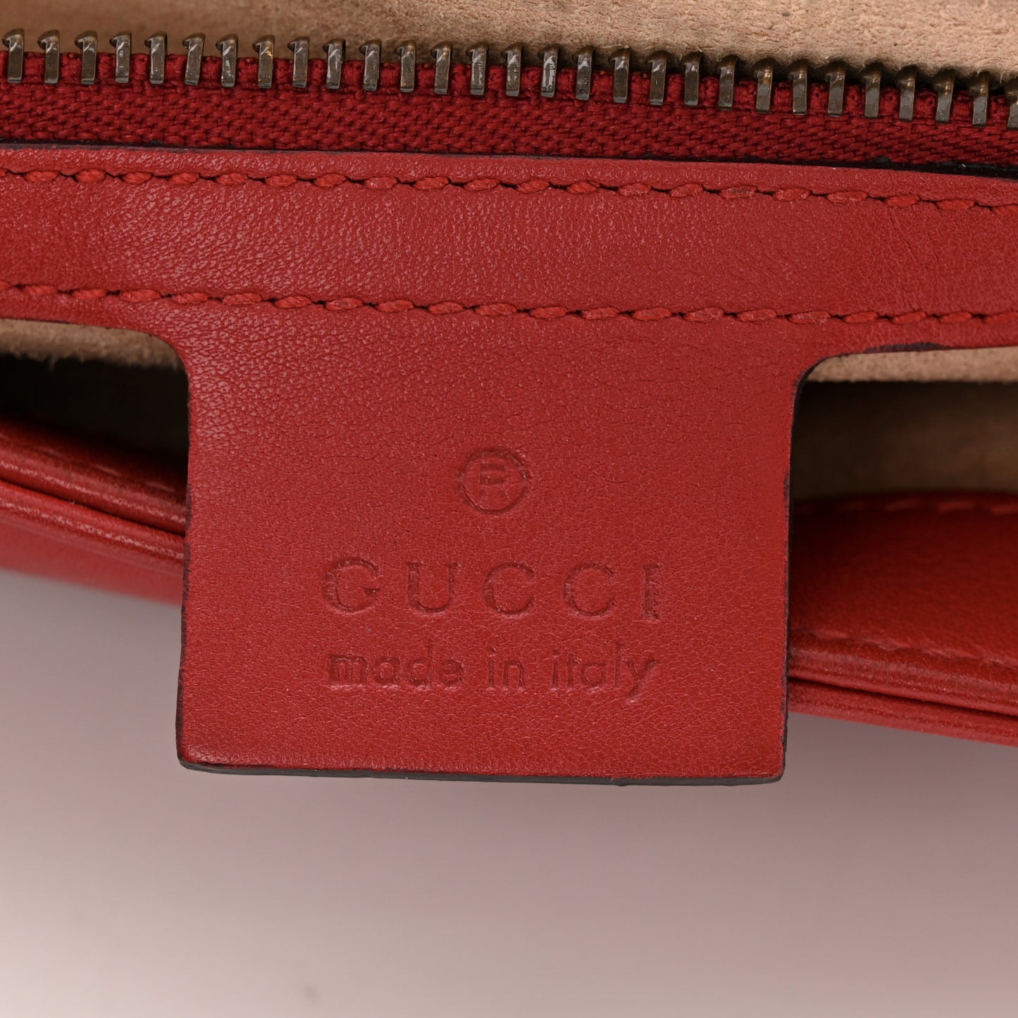 Calfskin Matelasse Small GG Marmont Shoulder Bag Hibiscus Red