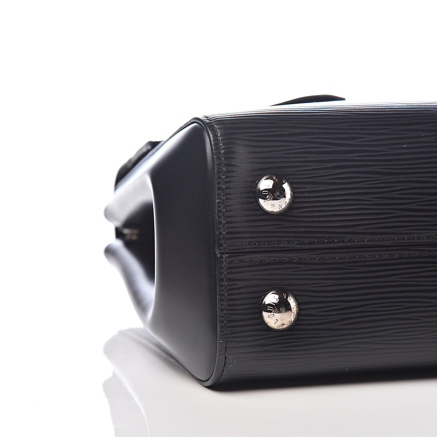 Louis Vuitton Epi Cluny BB Black 6 of 8