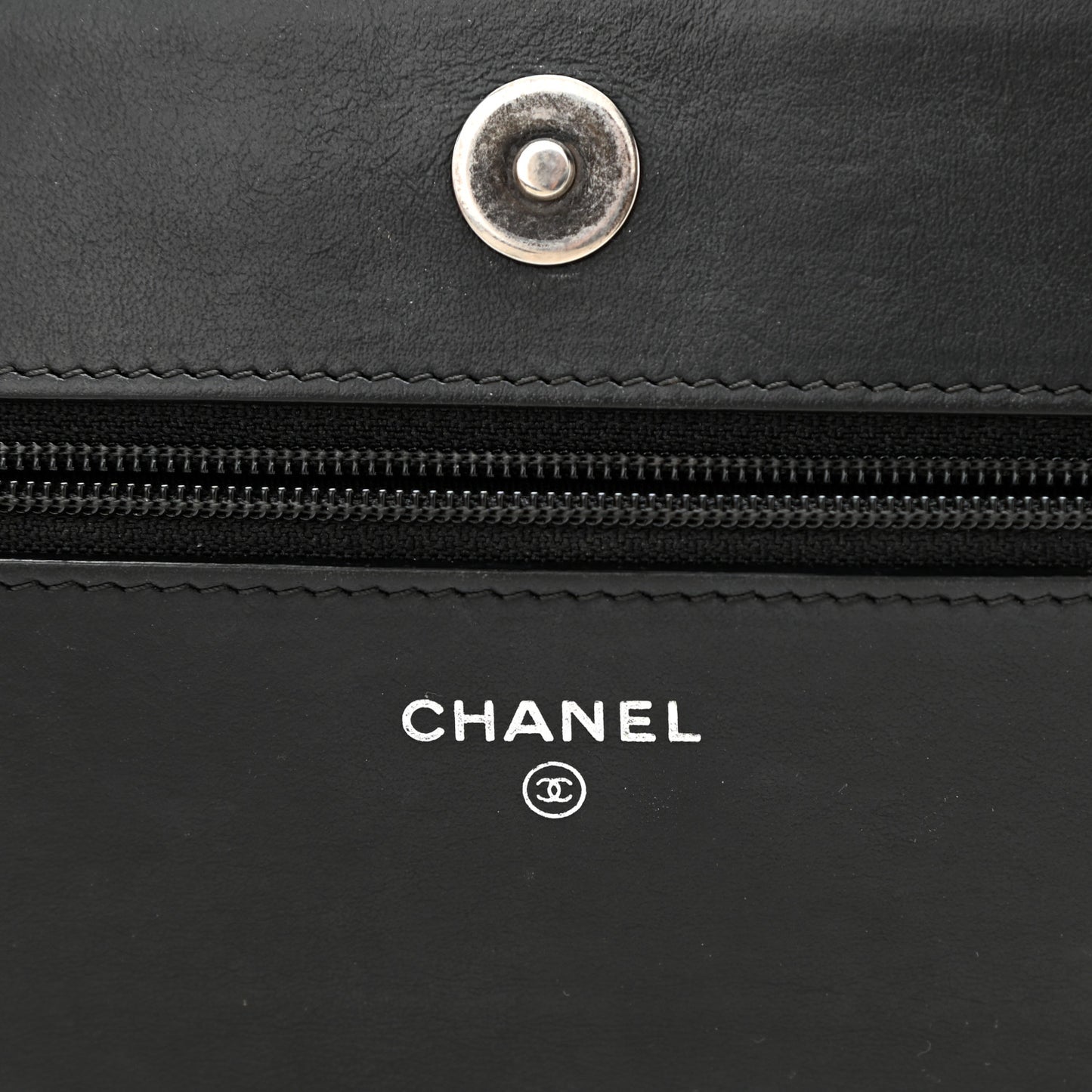Caviar Chevron Quilted Boy Wallet On Chain WOC Black