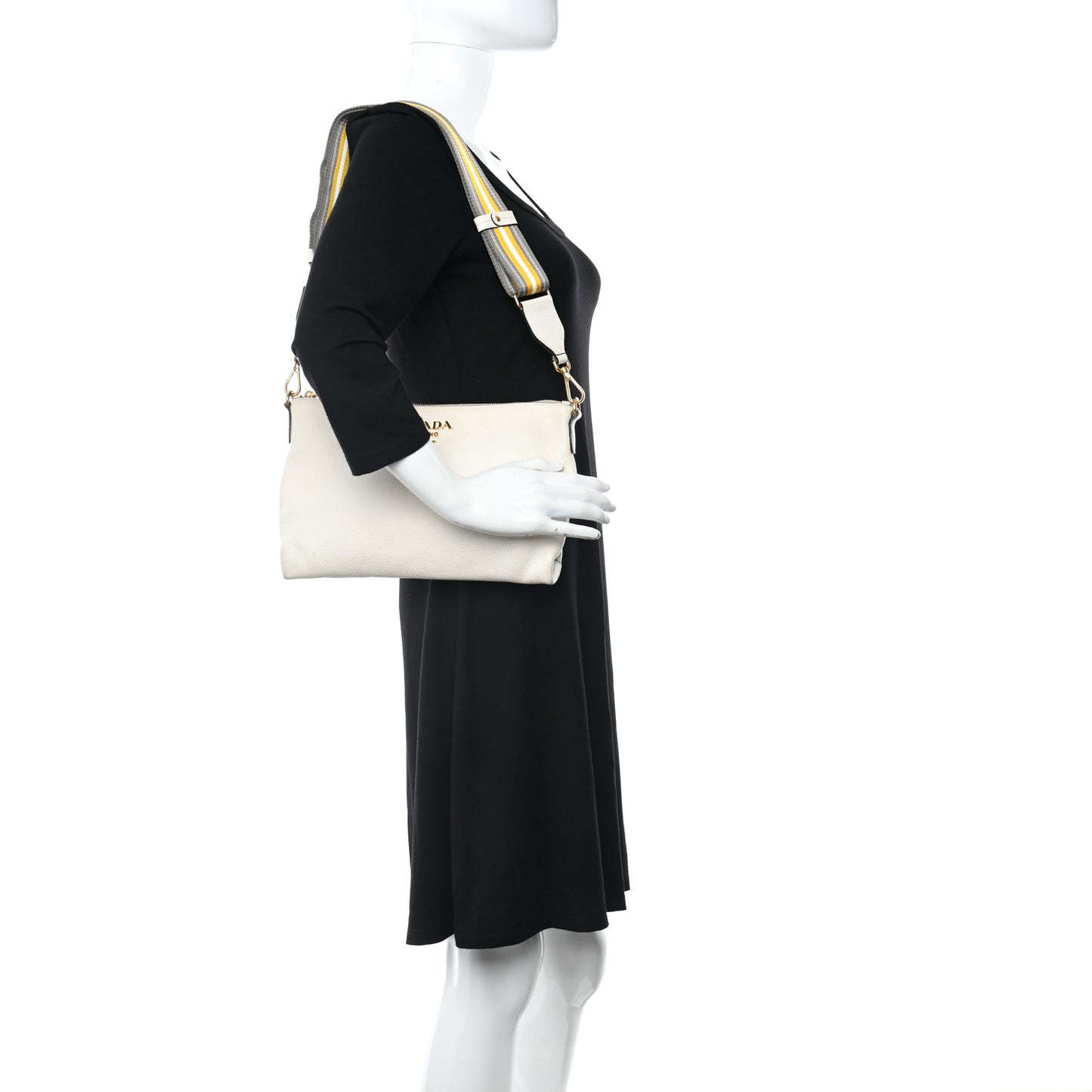Vitello Daino Zippered Shoulder Bag White