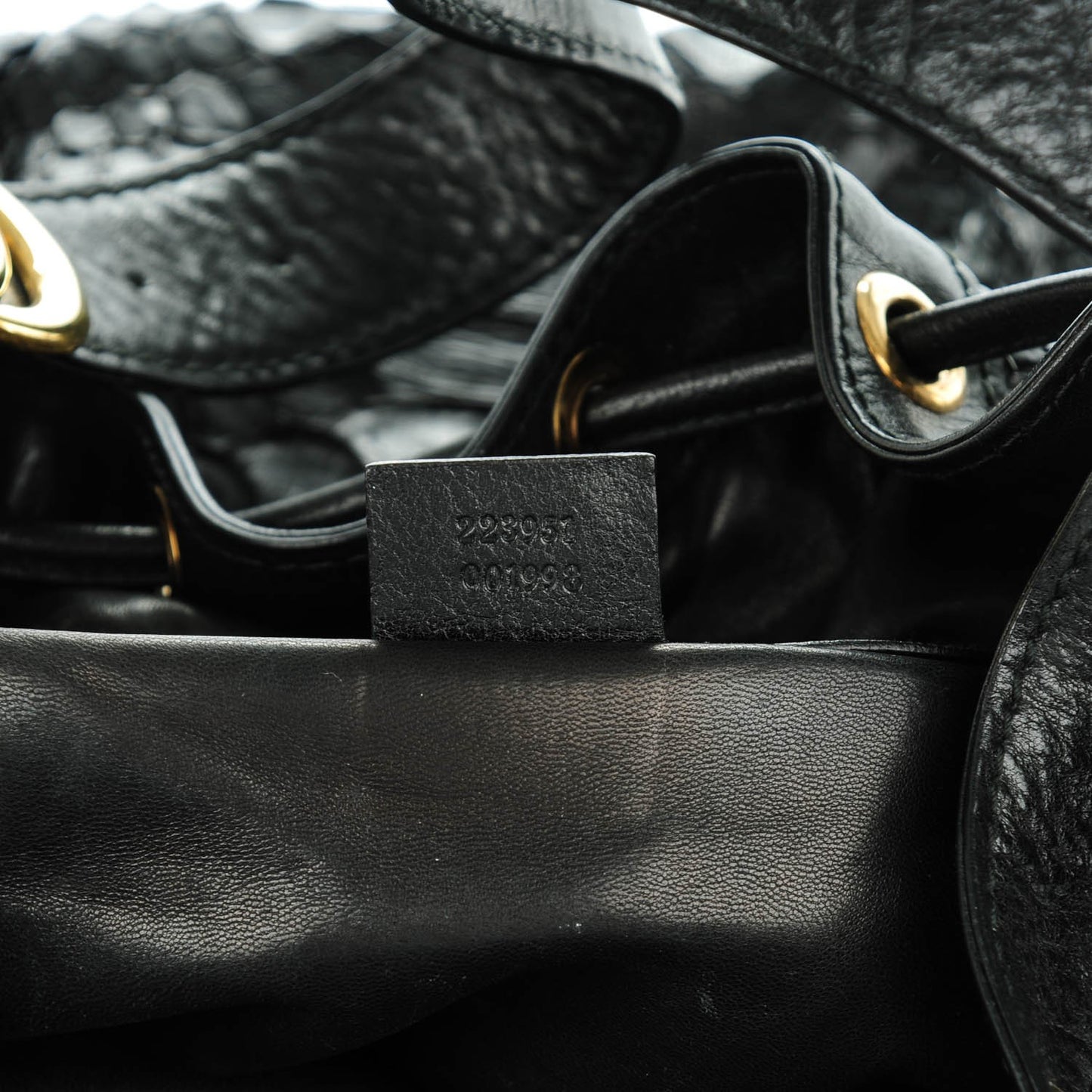 Python Medium Interlocking Icon Shoulder Bag Black