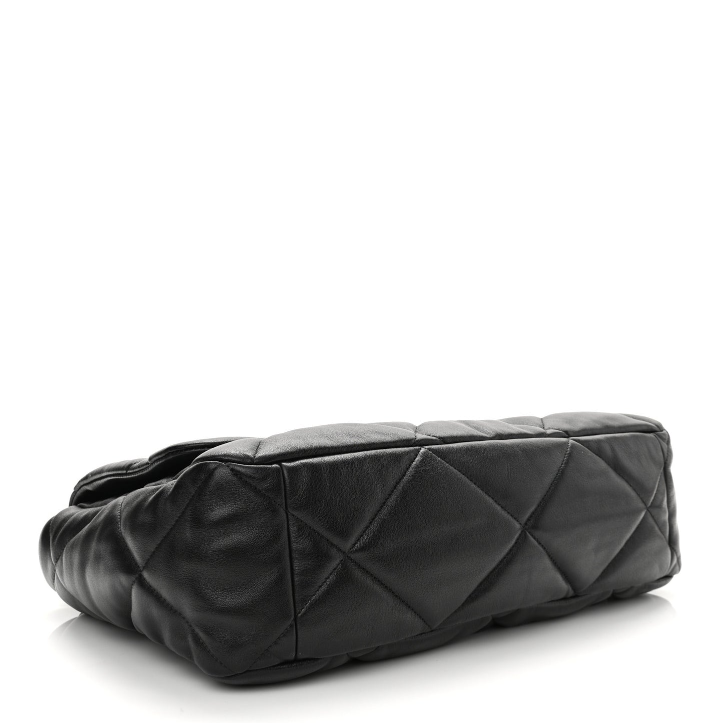 Lambskin Quilted Maxi Chanel 19 Flap Black