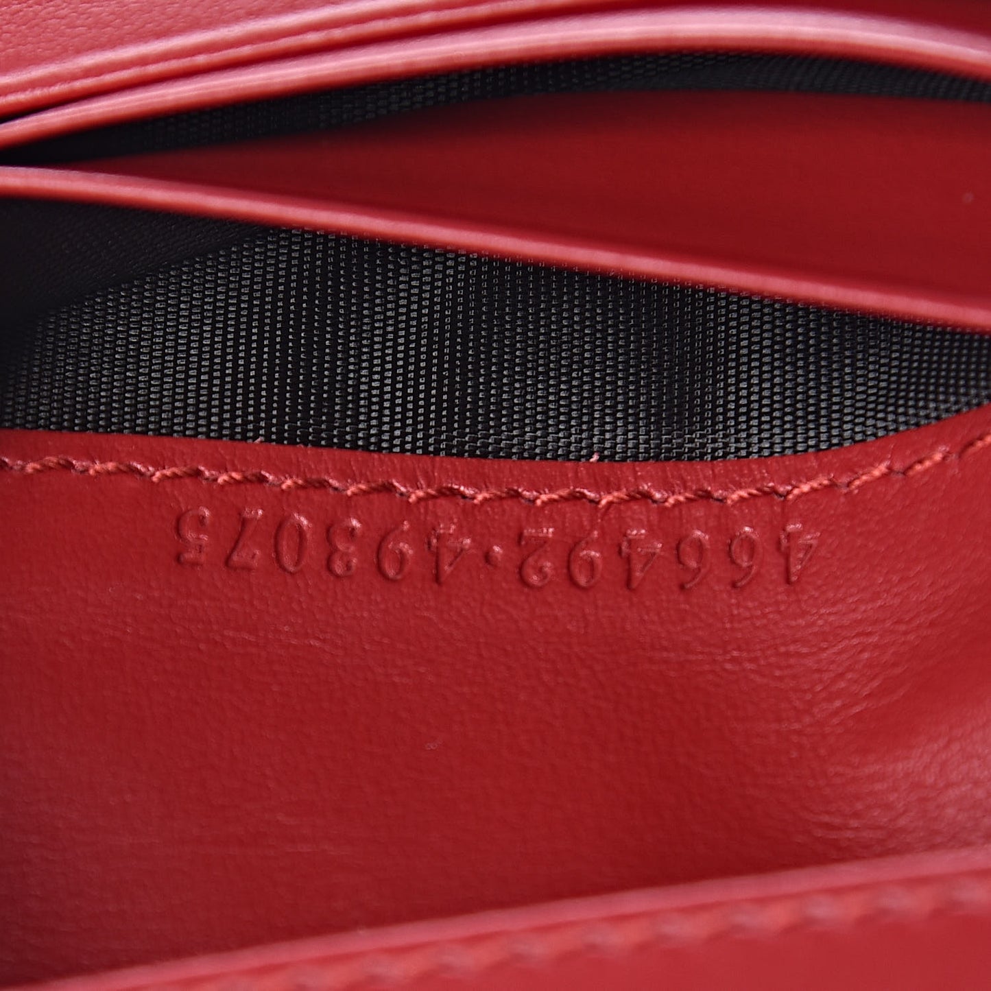 Calfskin Matelasse GG Marmont Card Case Wallet Hibiscus Red