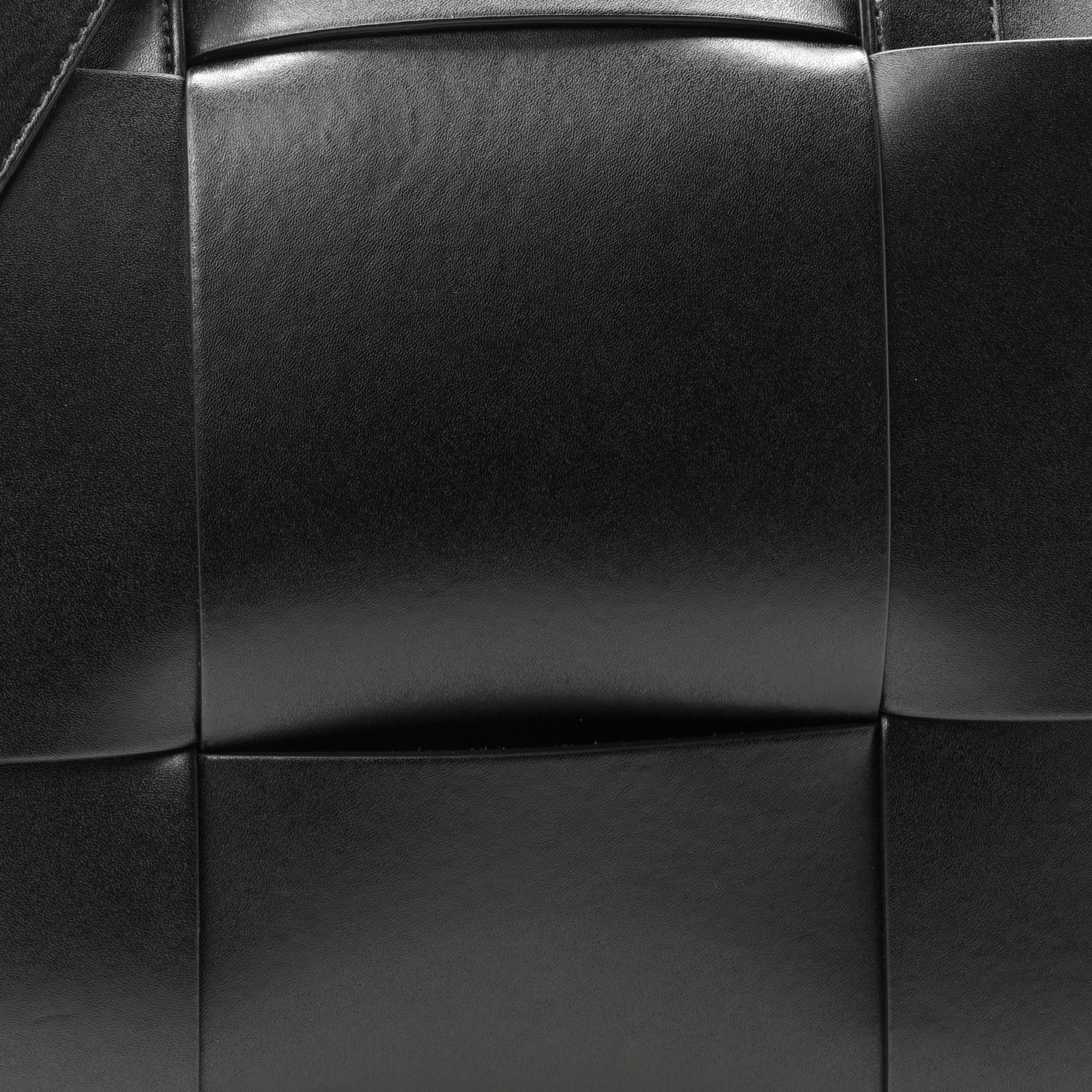 Calfskin Maxi Intrecciato Arco Briefcase Black