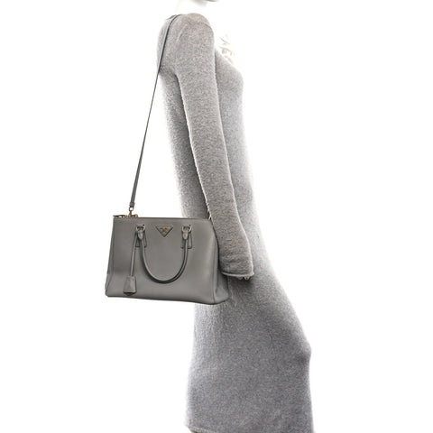 Saffiano Medium Galleria Double Zip Tote Marmo