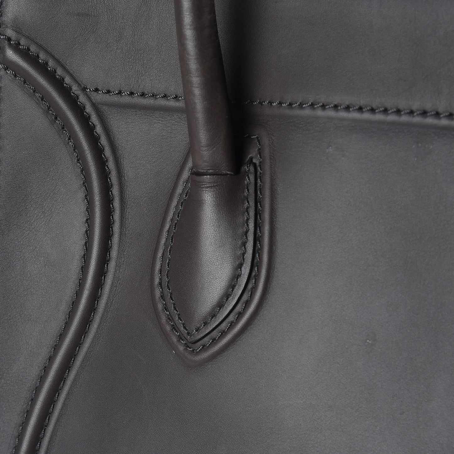 Smooth Calfskin Medium Phantom Luggage Grey