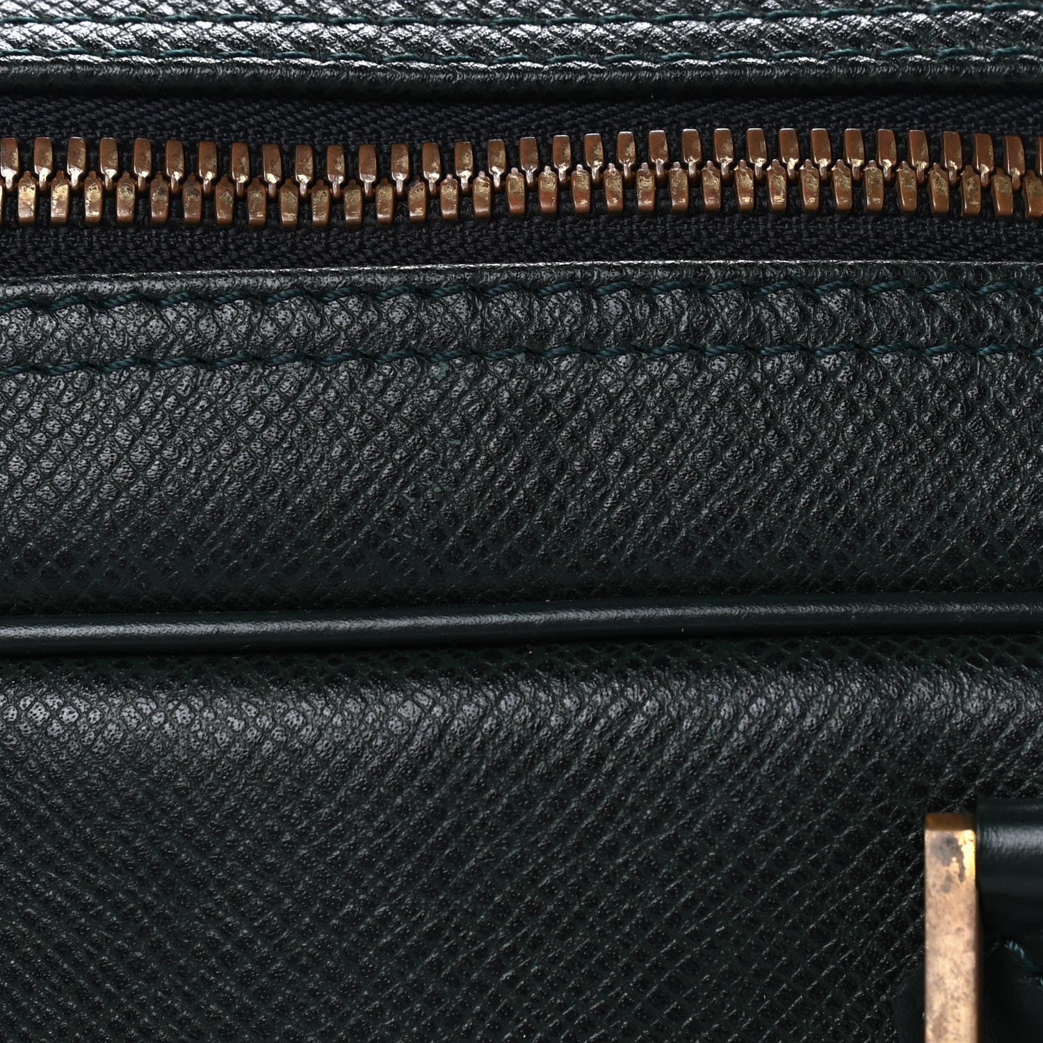 Louis Vuitton Taiga Kendall GM Epicea 14 of 19