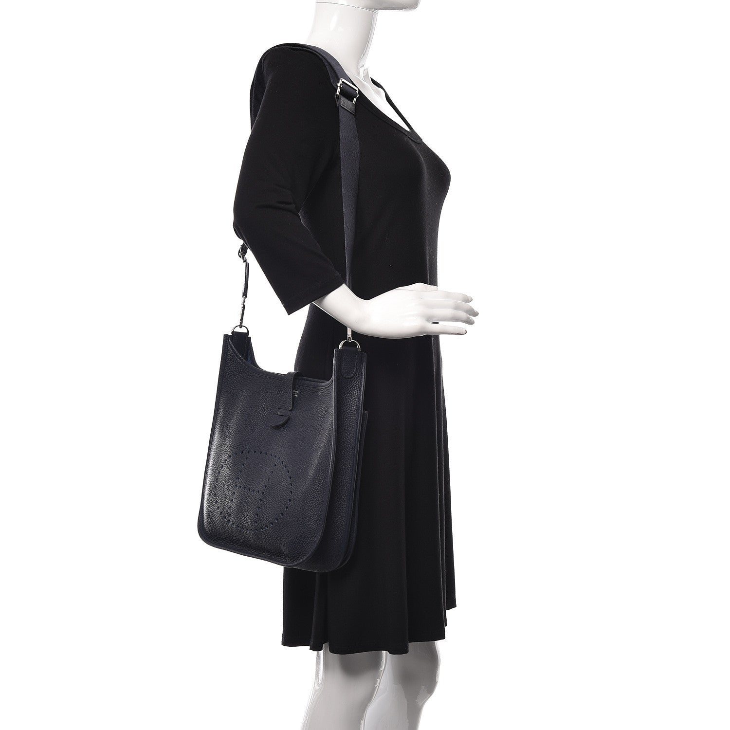 Hermes Taurillon Clemence Evelyne III PM Bleu Nuit 2 of 12
