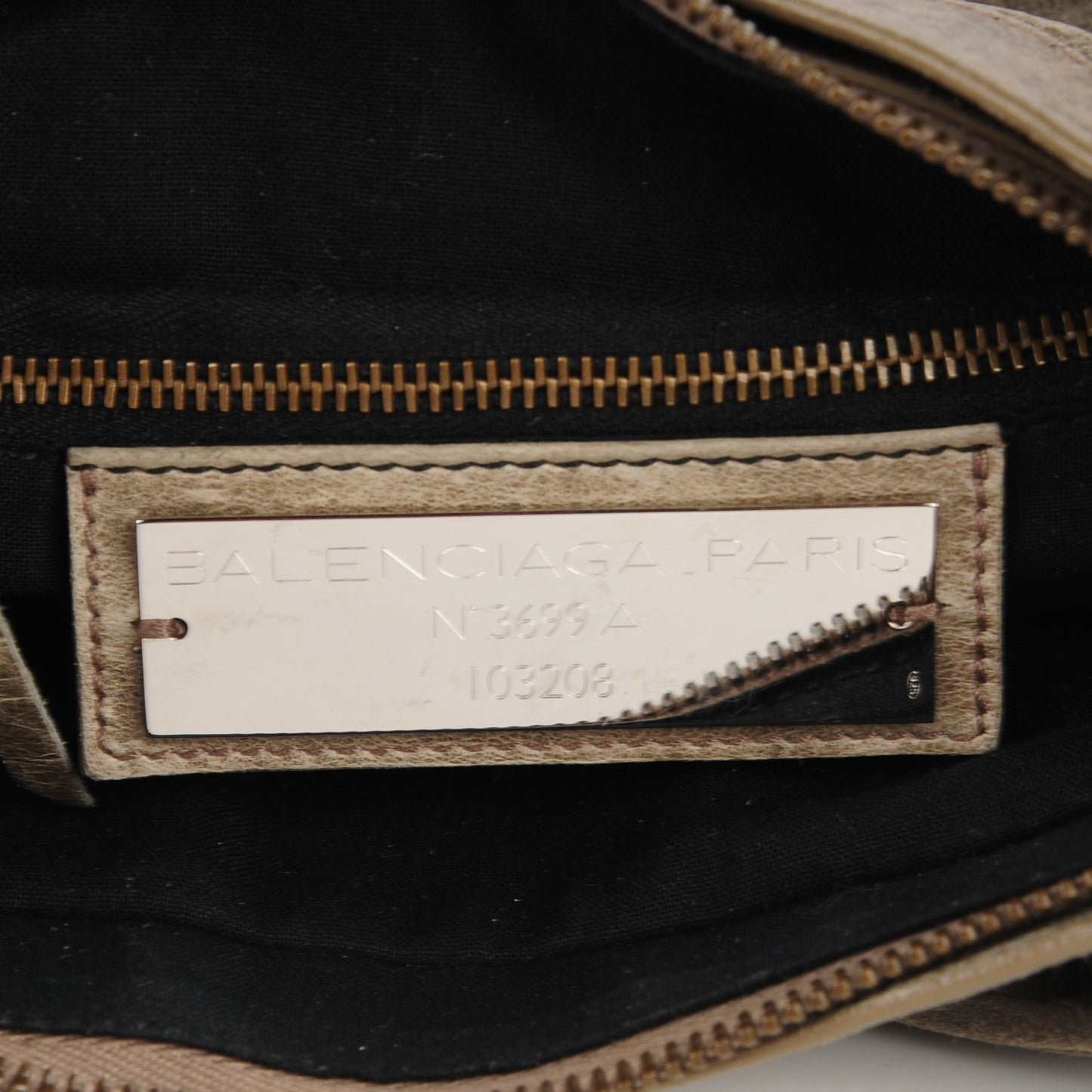 Chevre Classic Hardware First Taupe