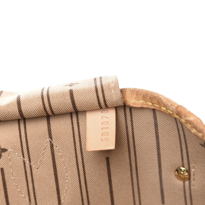 Louis Vuitton Monogram Neverfull MM 9 of 12