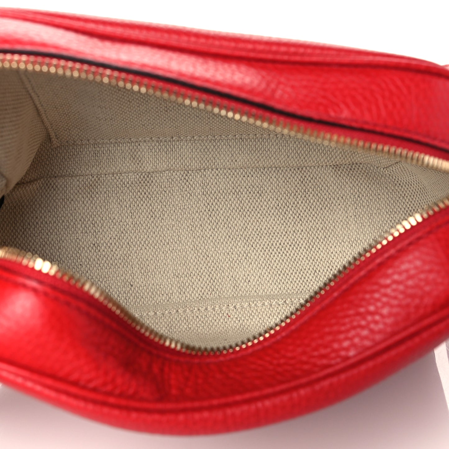 Pebbled Calfskin Small Soho Disco Bag Tabasco Red