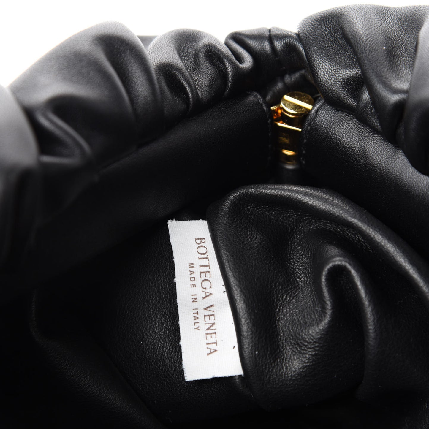 Calfskin The Pouch Chain Black