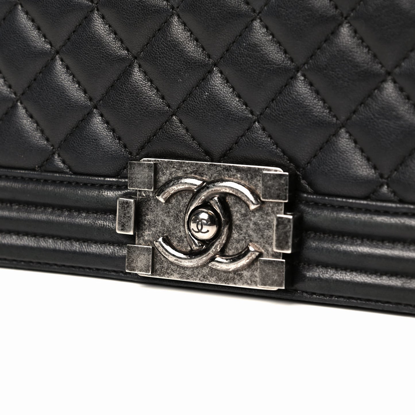 Lambskin Quilted Medium Boy Flap Black