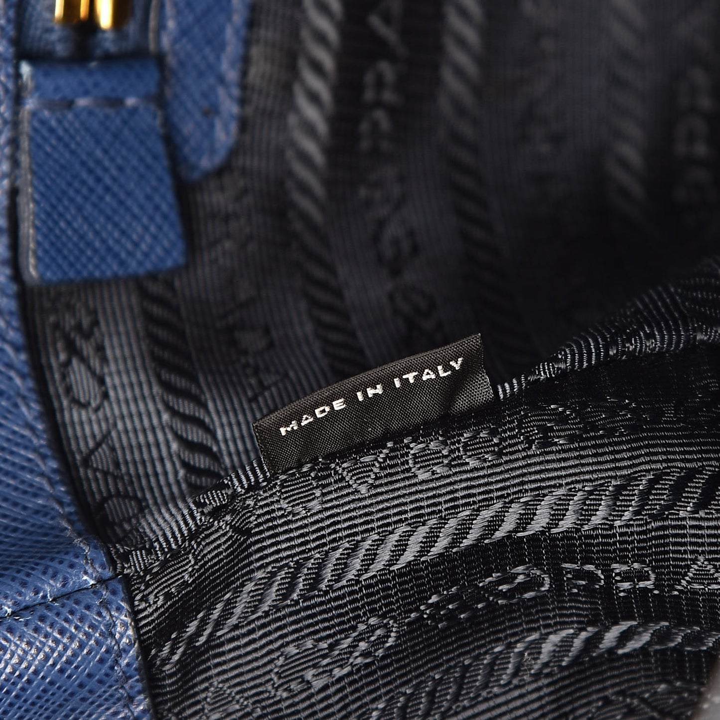 Saffiano Lux Large Tote Bluette