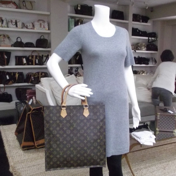 Monogram Sac Plat
